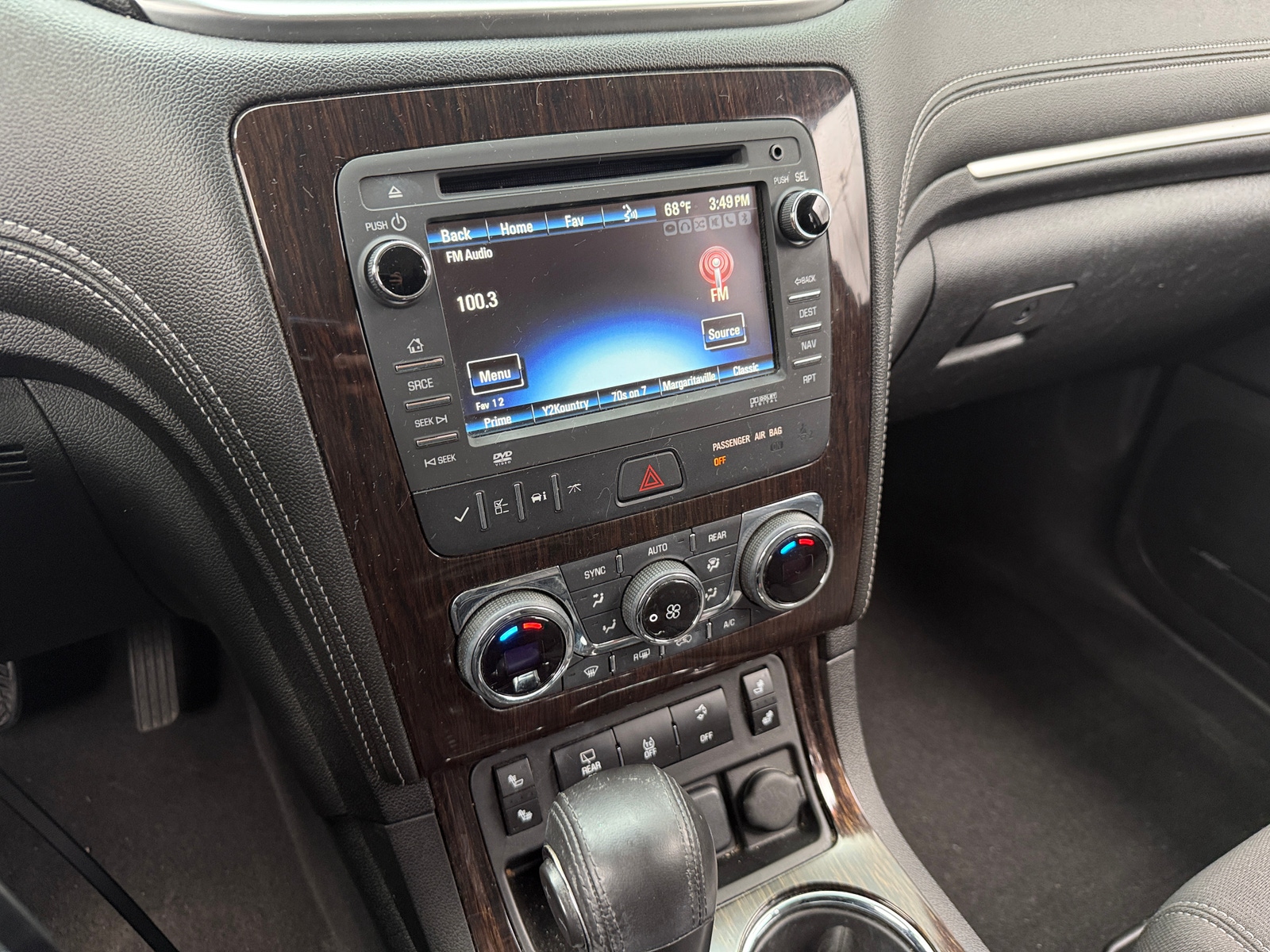 Thumbnail: 2015 Chevrolet Traverse - 4
