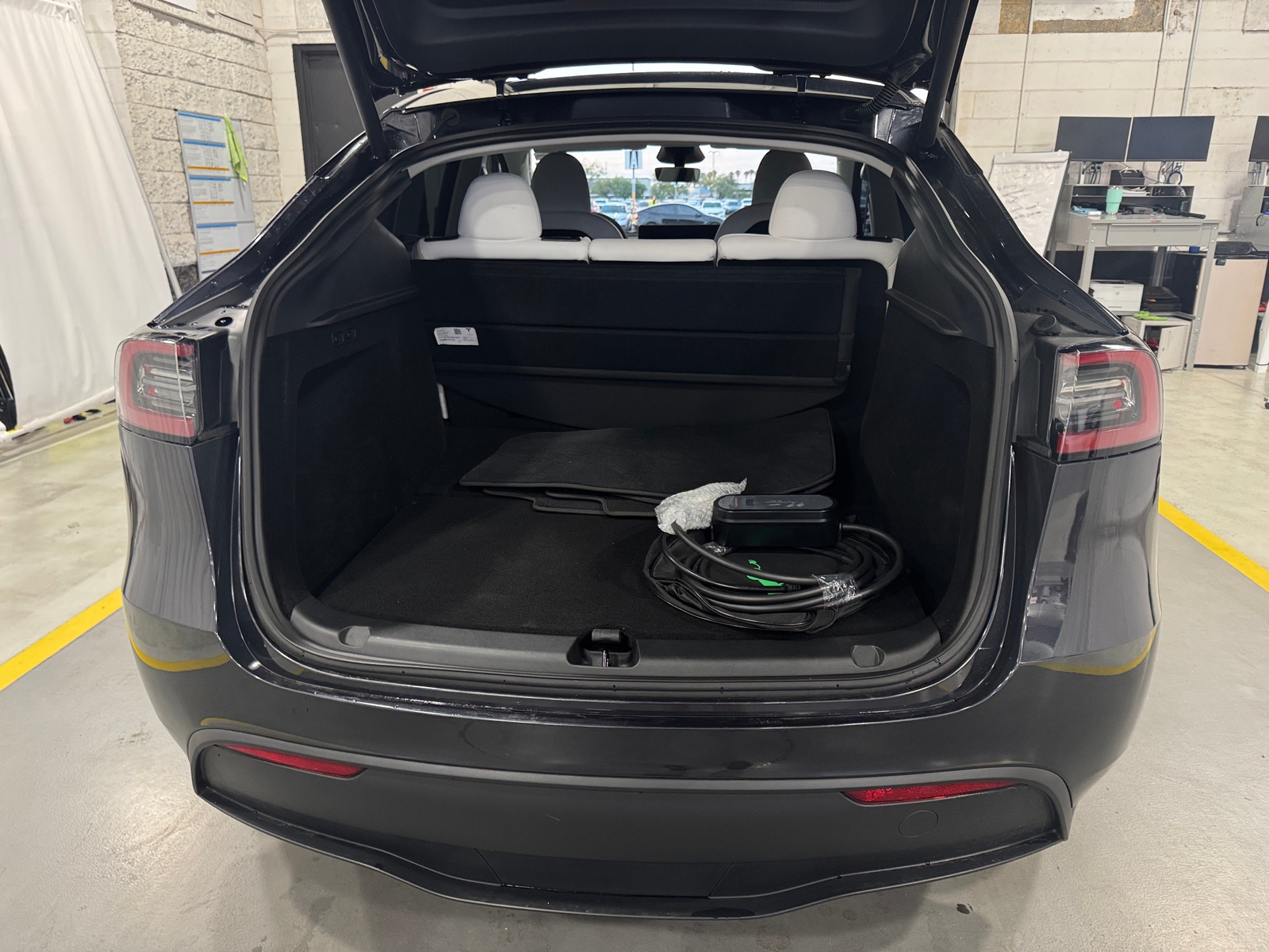 Thumbnail: 2024 Tesla Model Y - 6