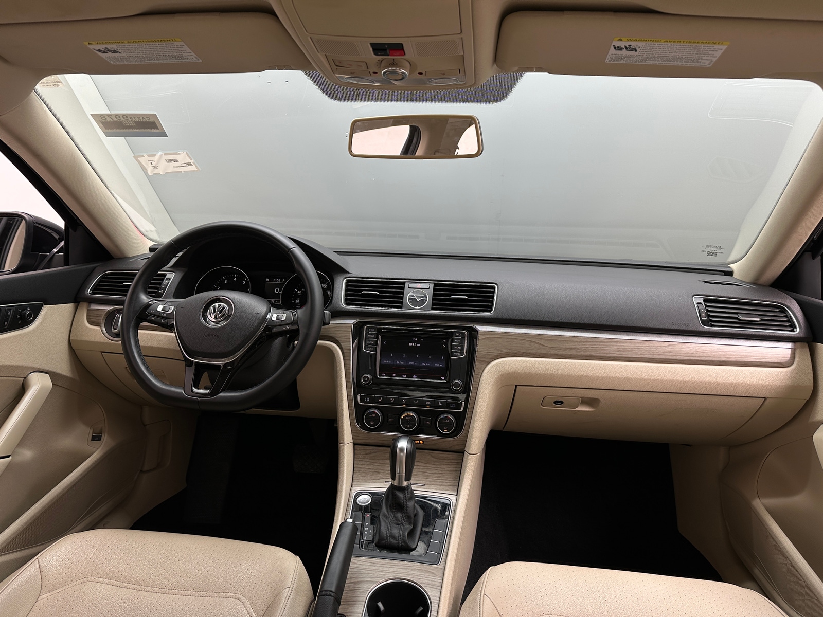 Thumbnail: 2017 Volkswagen Passat - 2