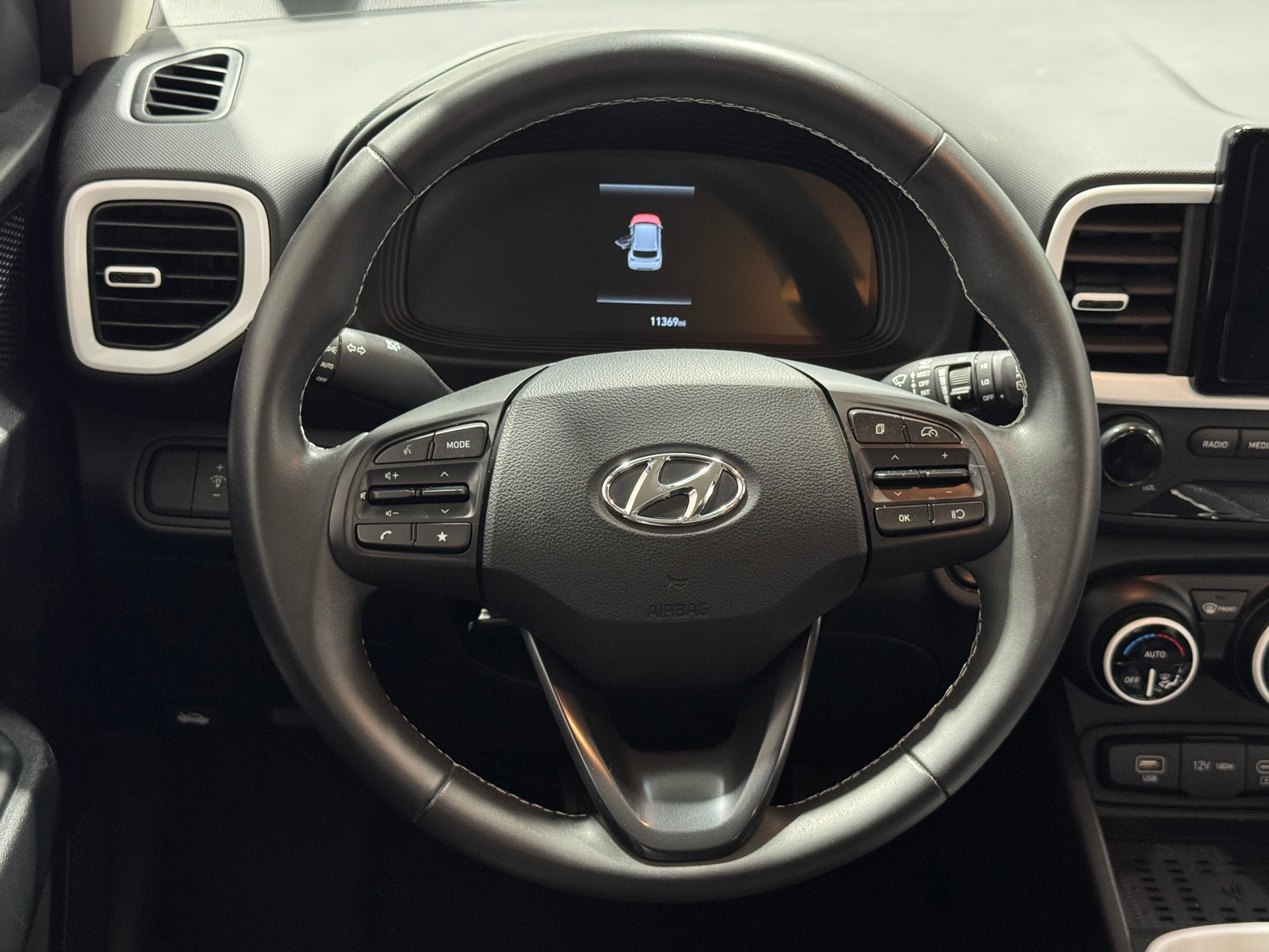Thumbnail: 2024 Hyundai Venue - 5