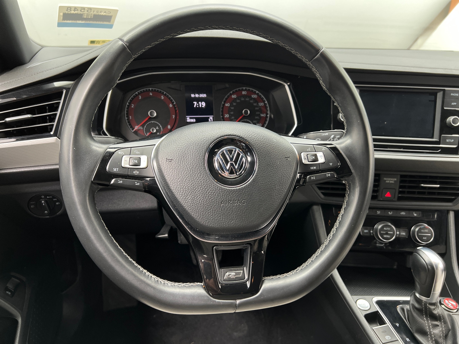 Thumbnail: 2019 Volkswagen Jetta - 4