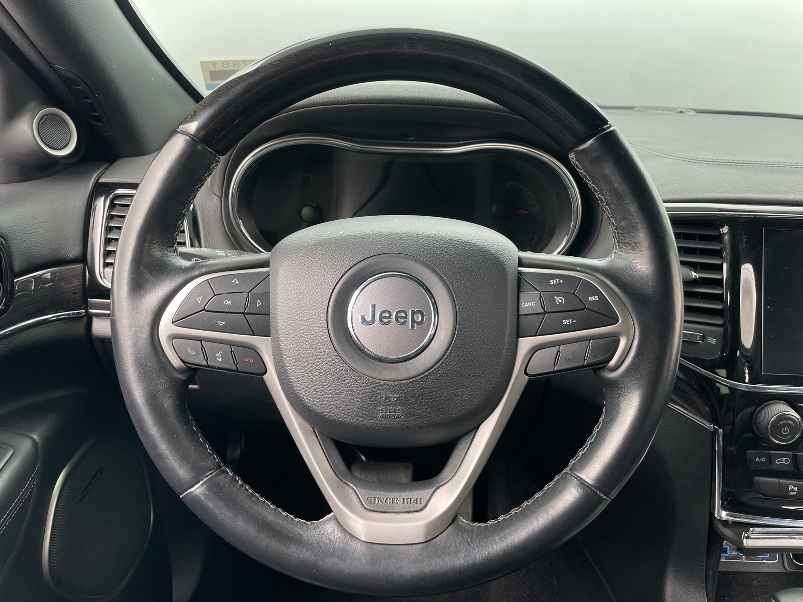 Thumbnail: 2021 Jeep Grand Cherokee - 4