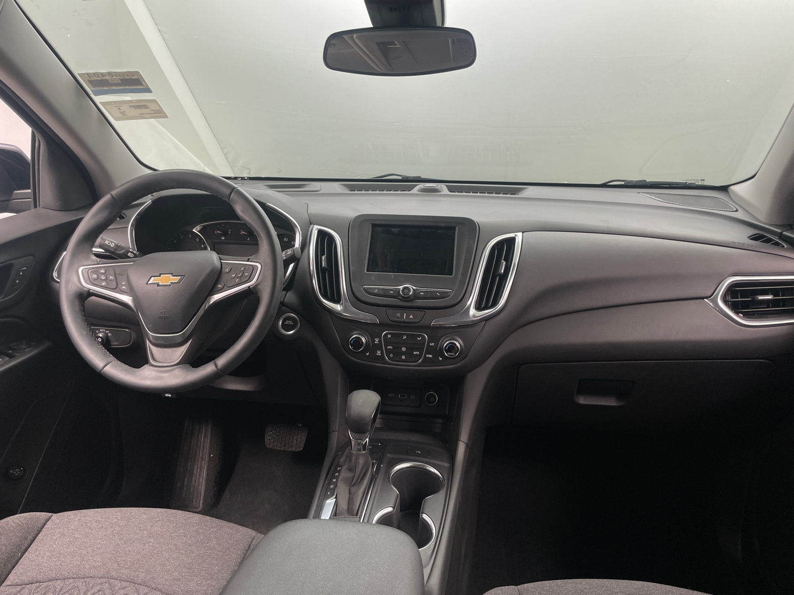 Thumbnail: 2023 Chevrolet Equinox - 3