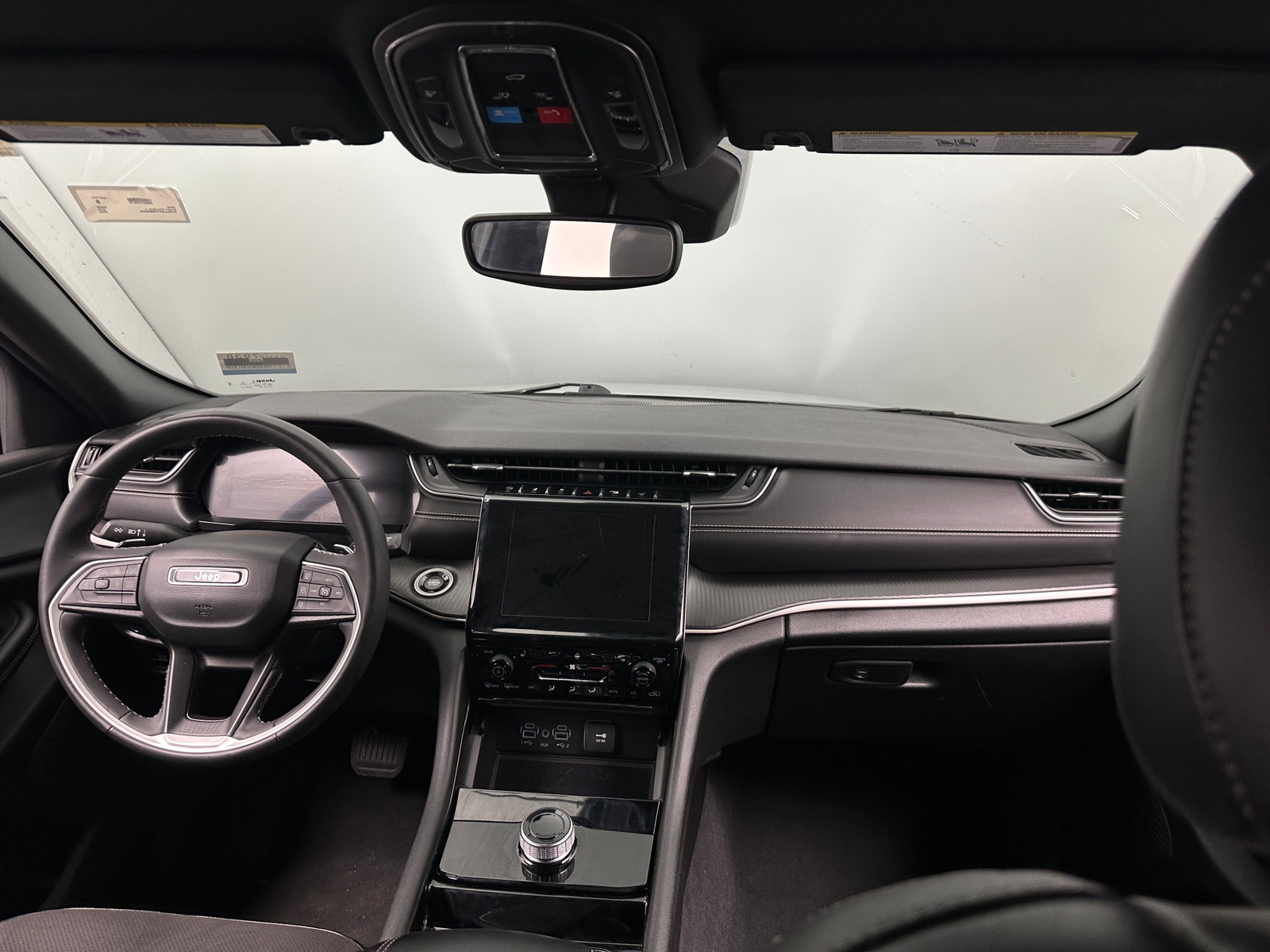 Thumbnail: 2023 Jeep Grand Cherokee L - 3