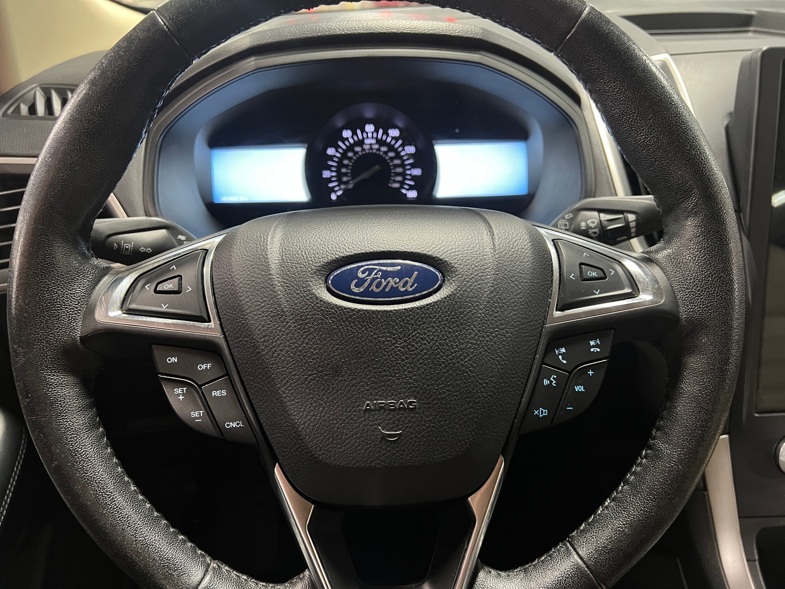 Thumbnail: 2022 Ford Edge - 4