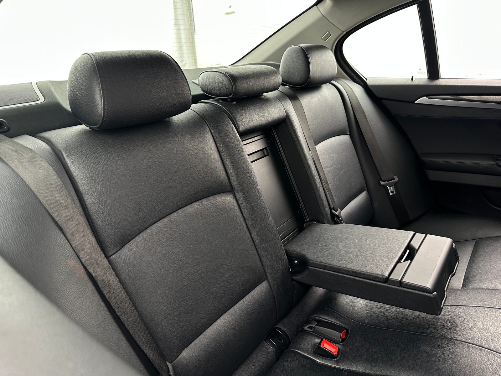 Thumbnail: 2015 BMW 5 Series - 5
