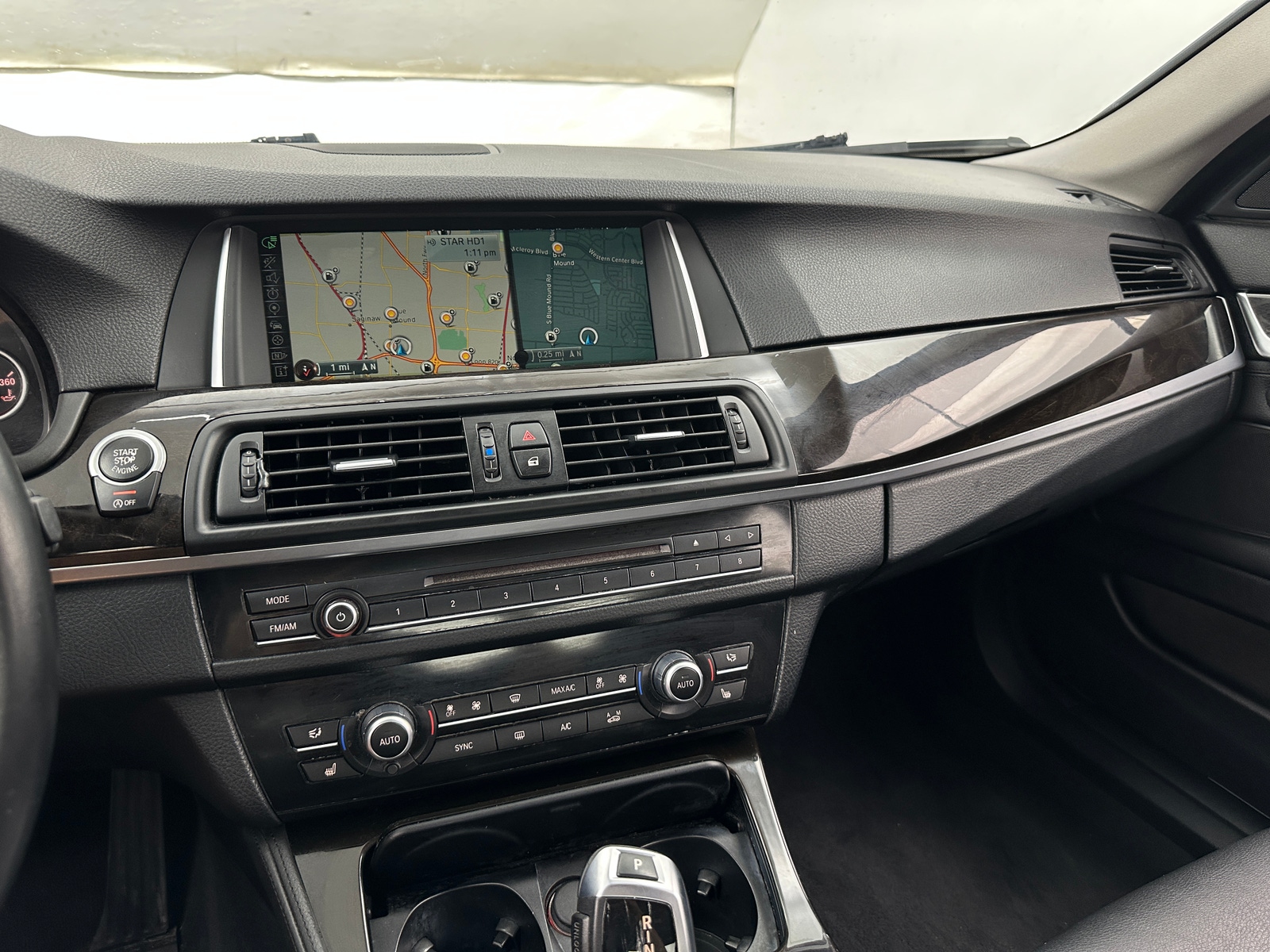 Thumbnail: 2015 BMW 5 Series - 3