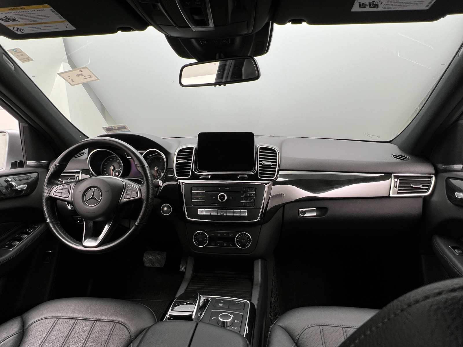 Thumbnail: 2018 Mercedes-Benz GLE - 2