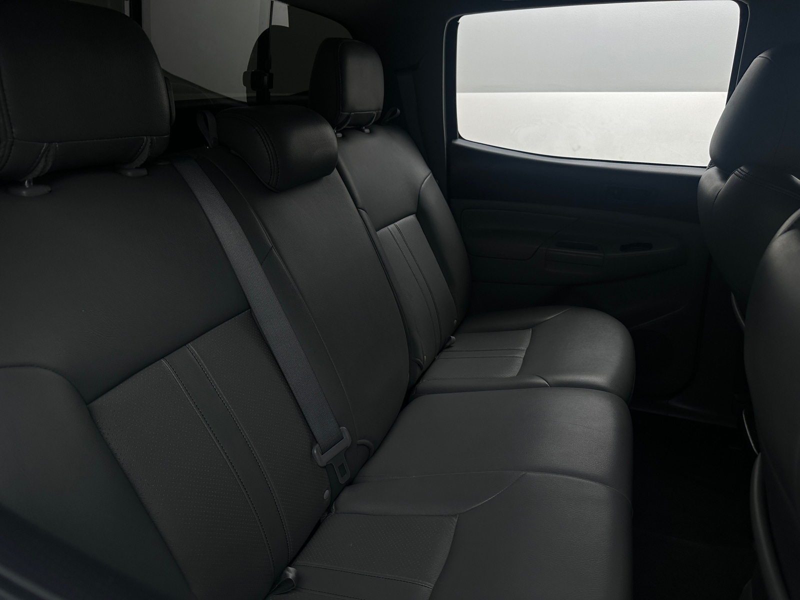 Thumbnail: 2015 Toyota Tacoma - 6