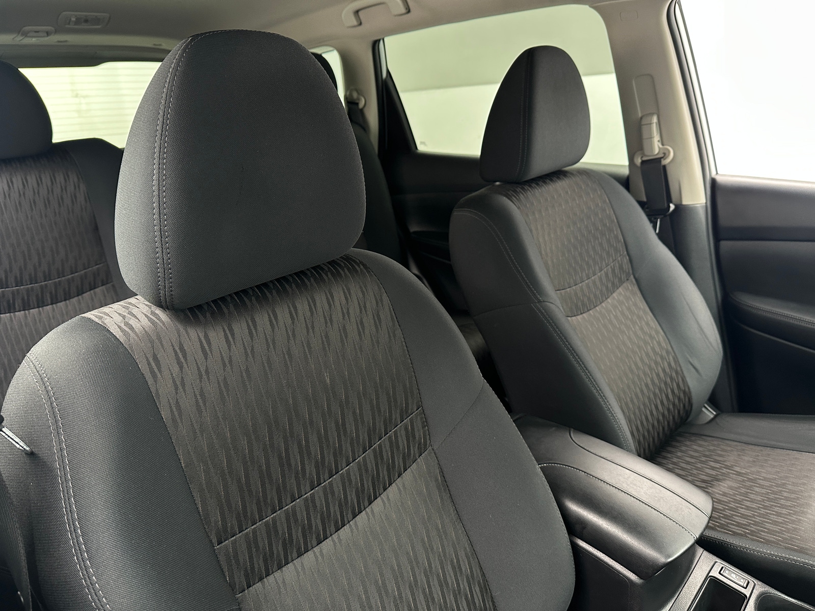 Thumbnail: 2019 Nissan Rogue - 2