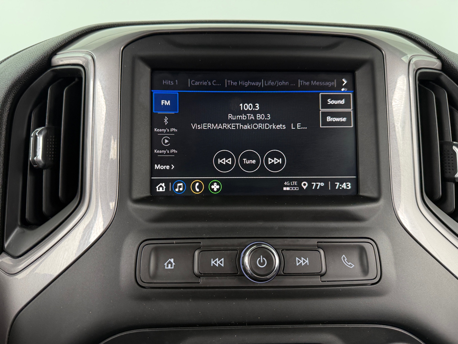 Thumbnail: 2022 Chevrolet Silverado 1500 - 4