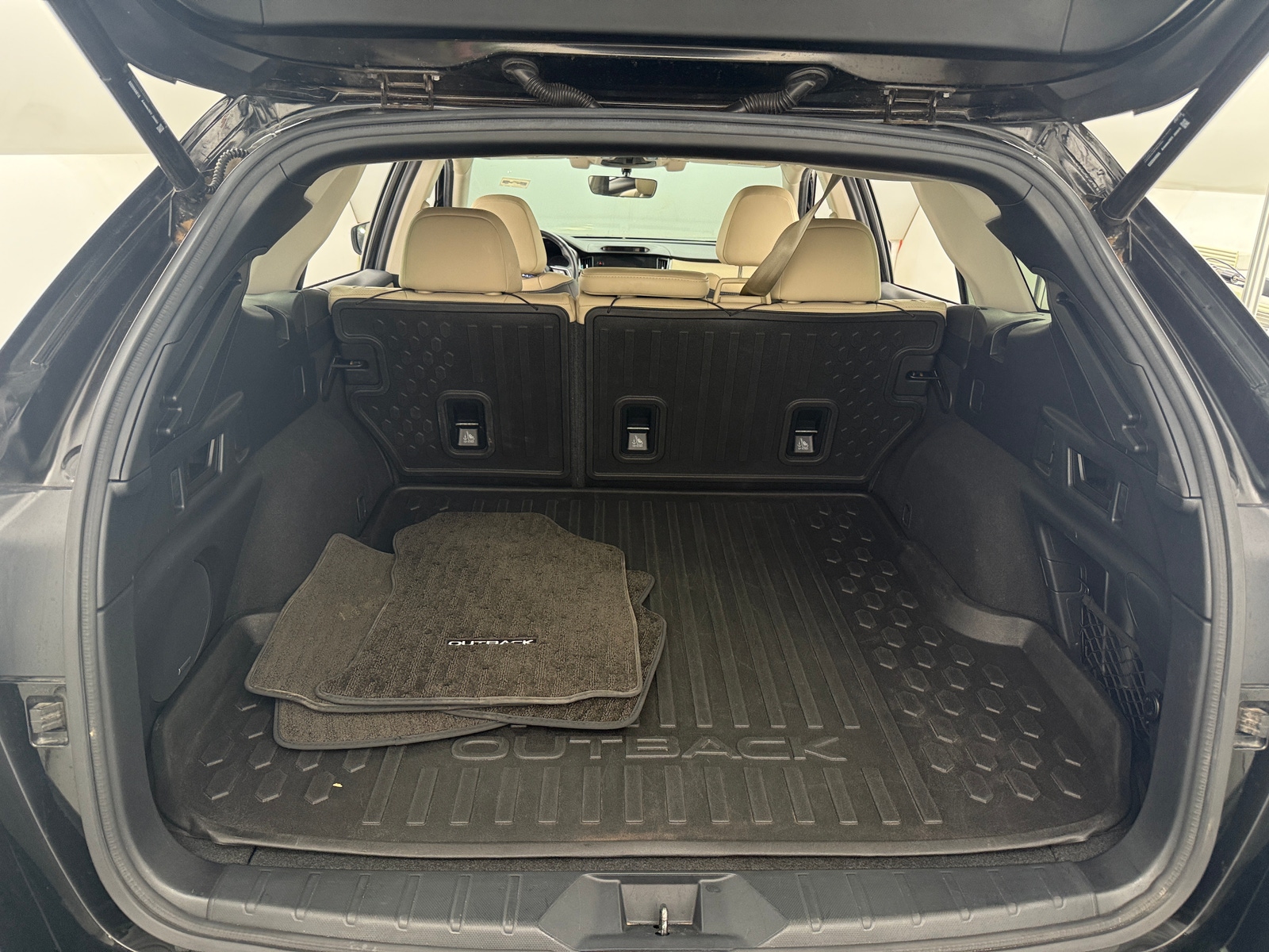 Thumbnail: 2020 Subaru Outback - 6