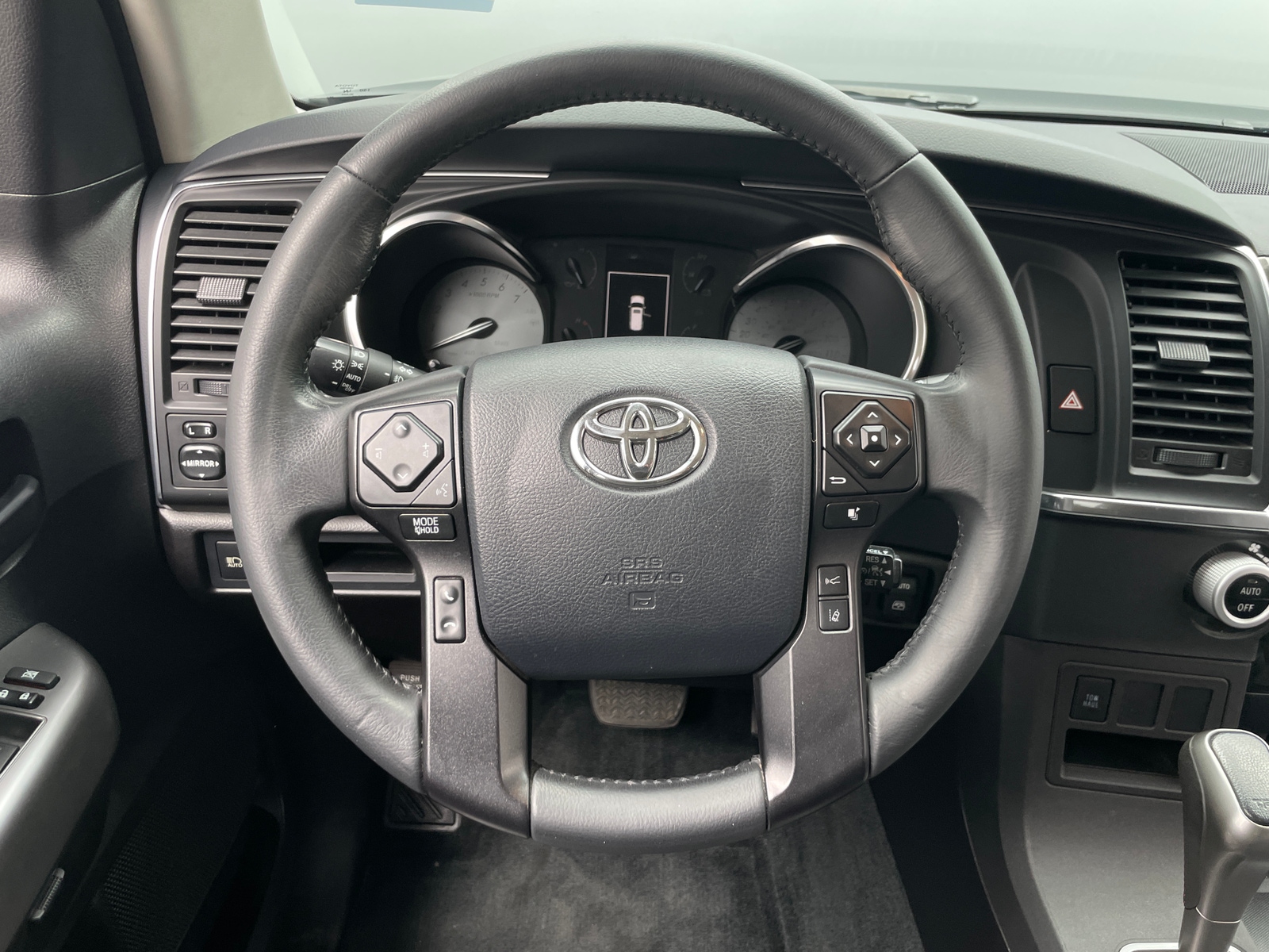 Thumbnail: 2018 Toyota Sequoia - 5