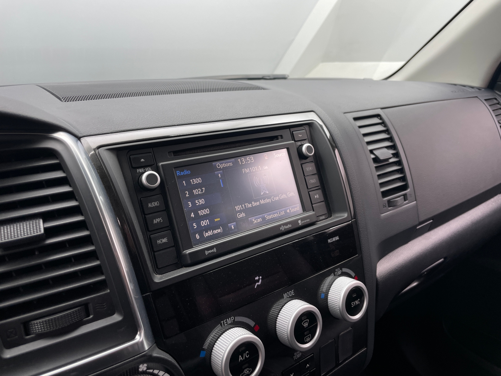 Thumbnail: 2018 Toyota Sequoia - 4