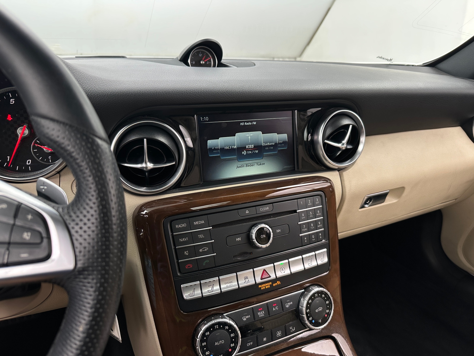 Thumbnail: 2019 Mercedes-Benz SLC - 2