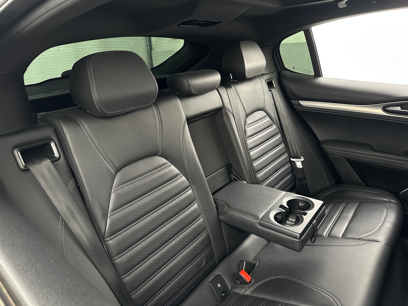 Thumbnail: 2020 Alfa Romeo Stelvio - 5