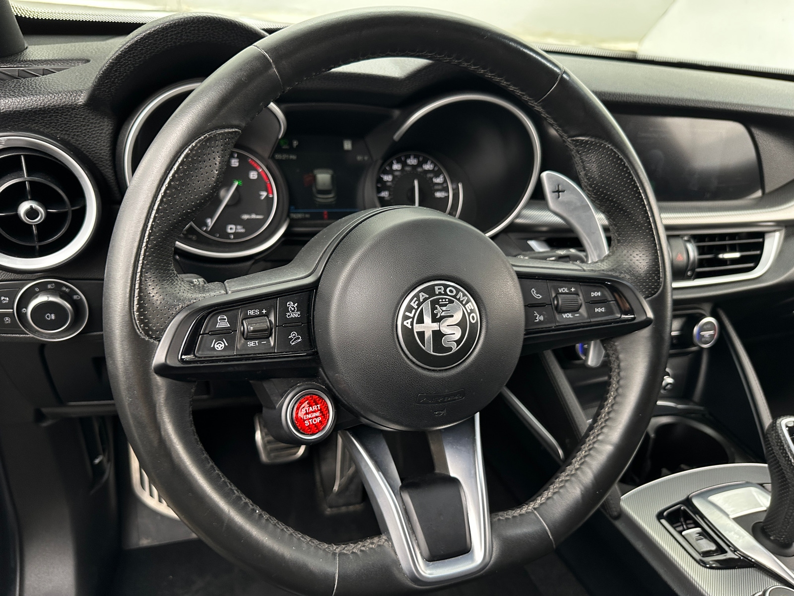 Thumbnail: 2020 Alfa Romeo Stelvio - 4