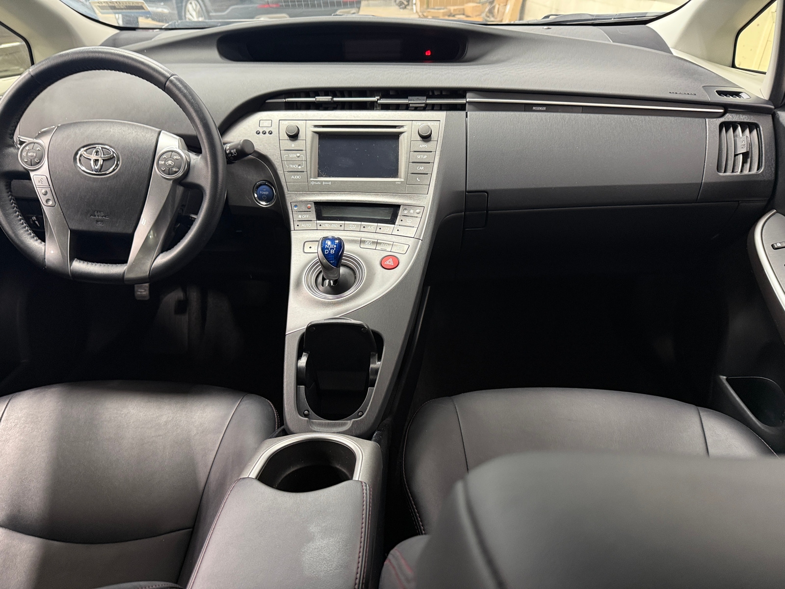 Thumbnail: 2013 Toyota Prius - 2