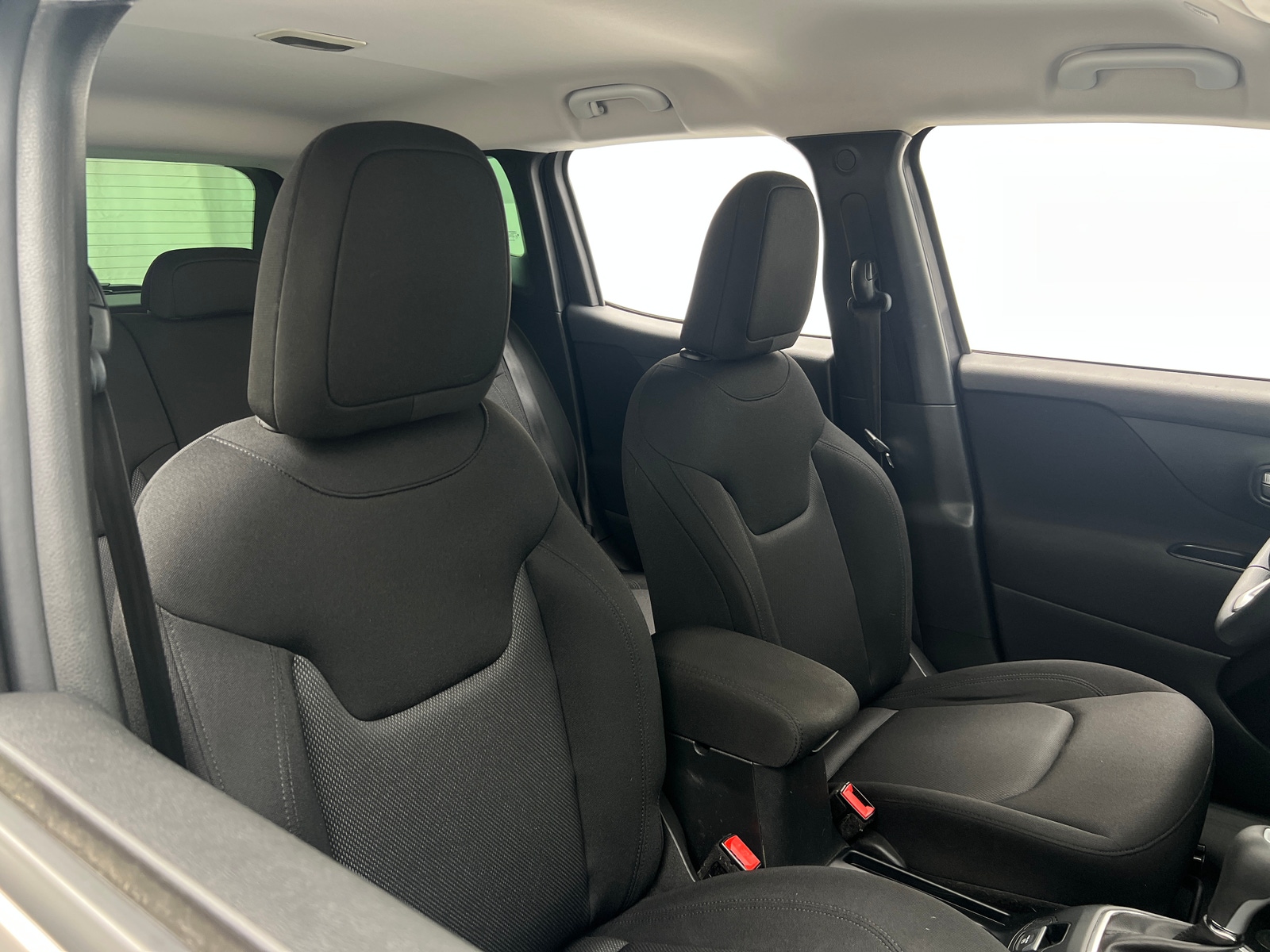 Thumbnail: 2018 Jeep Renegade - 2