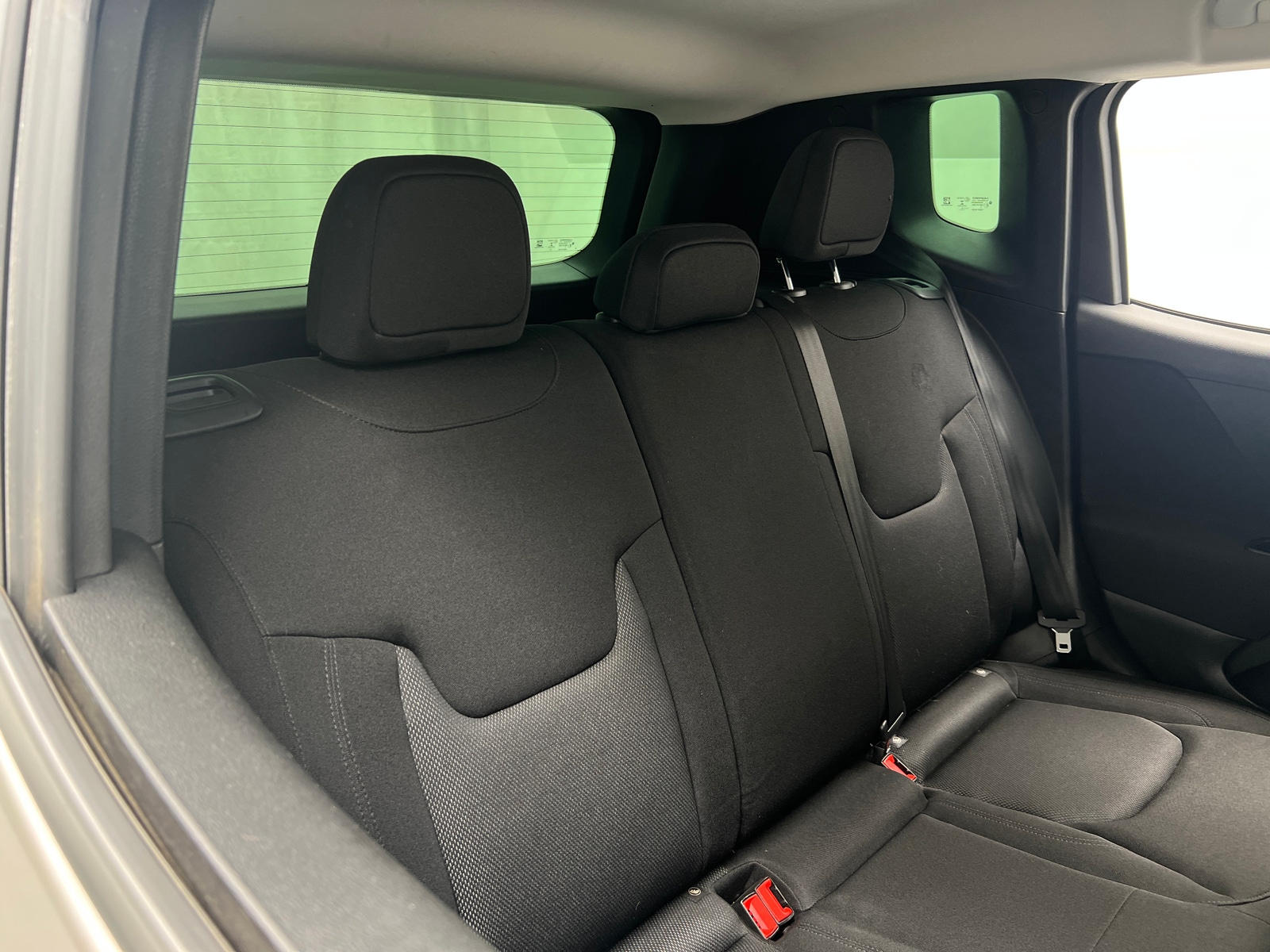 Thumbnail: 2018 Jeep Renegade - 6