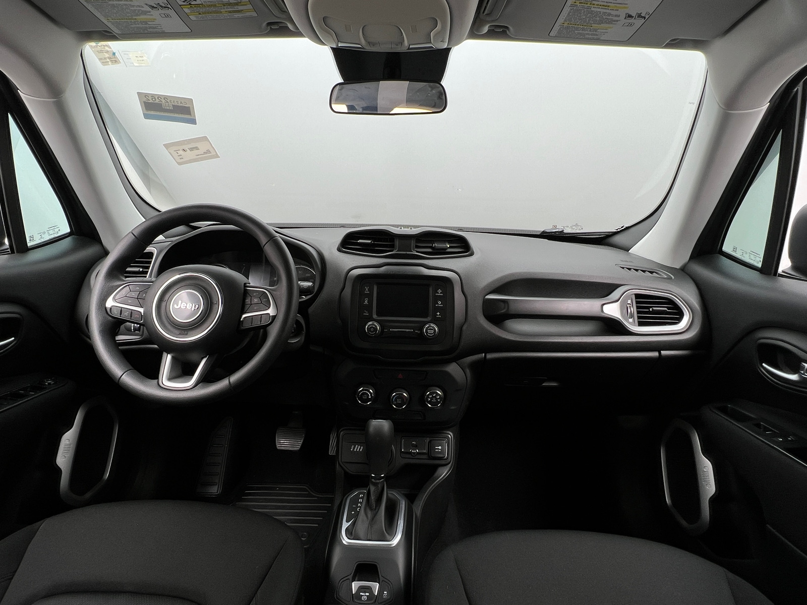 Thumbnail: 2018 Jeep Renegade - 3
