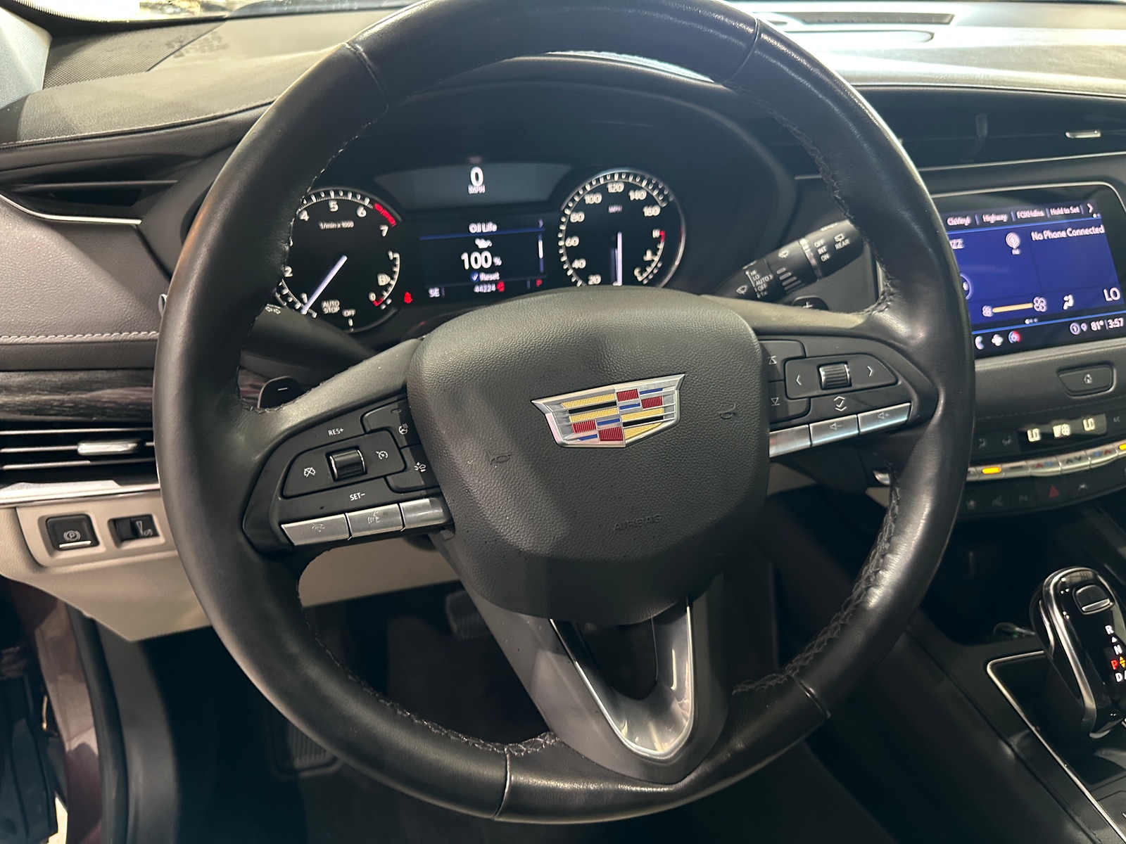 Thumbnail: 2022 Cadillac XT4 - 4