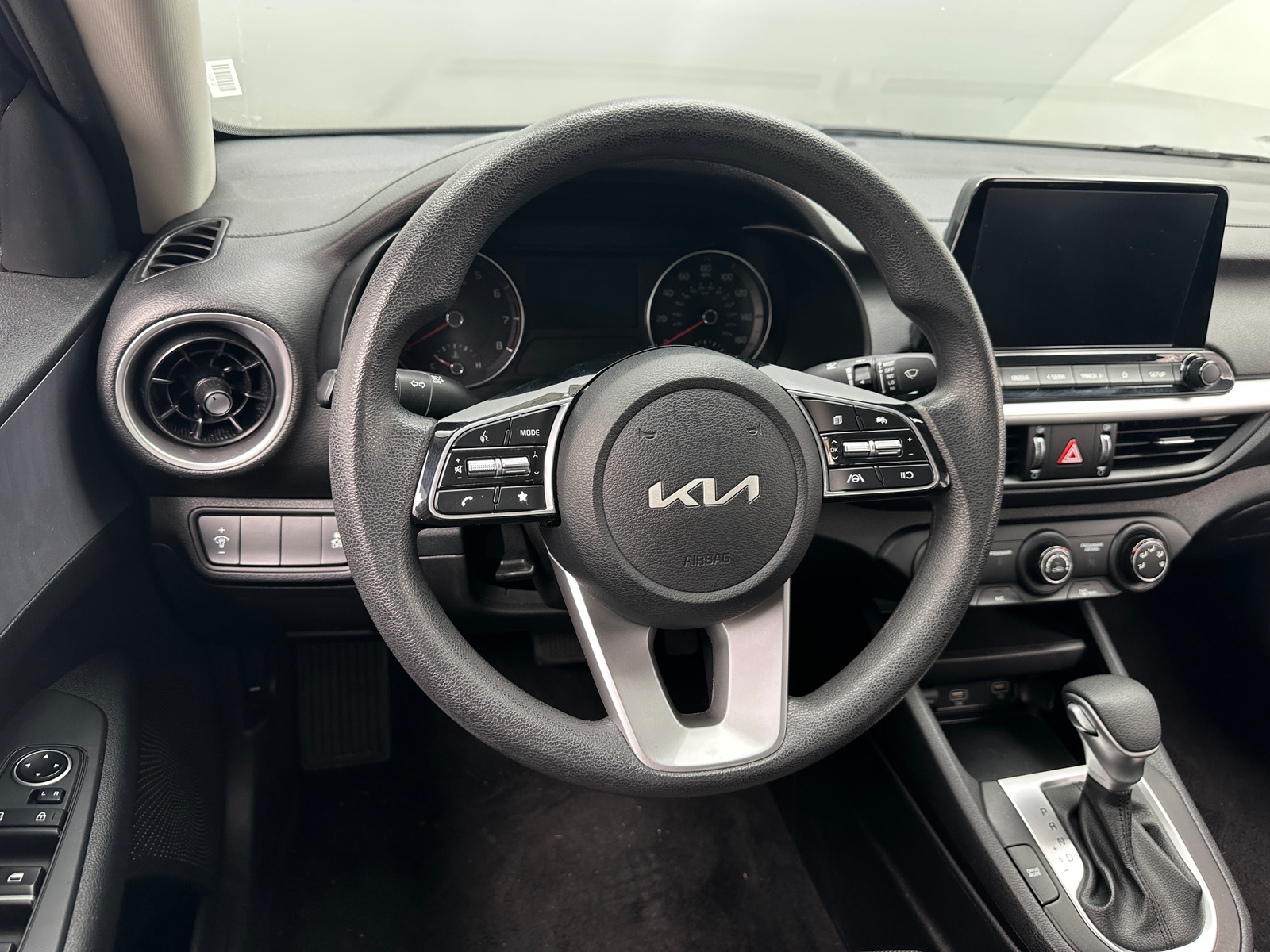 Thumbnail: 2024 Kia Forte - 5