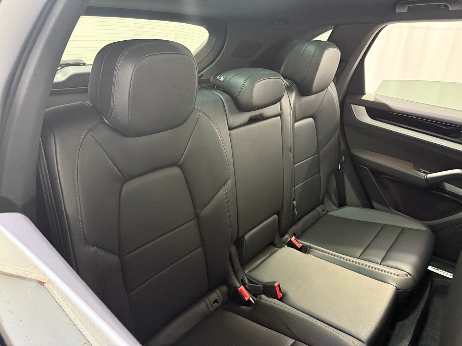 Thumbnail: 2024 Porsche Cayenne - 5