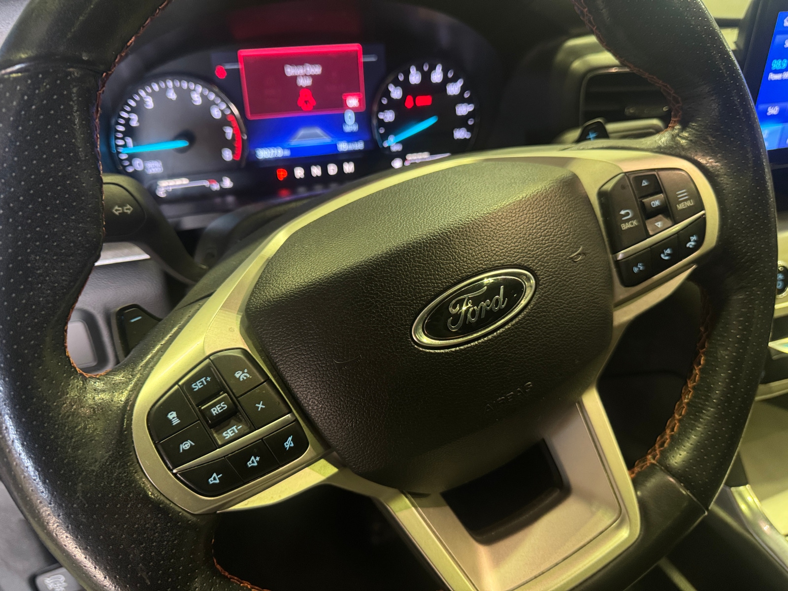 Thumbnail: 2022 Ford Explorer - 5
