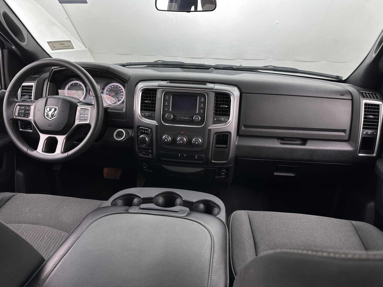 Thumbnail: 2024 RAM 1500 Classic - 3