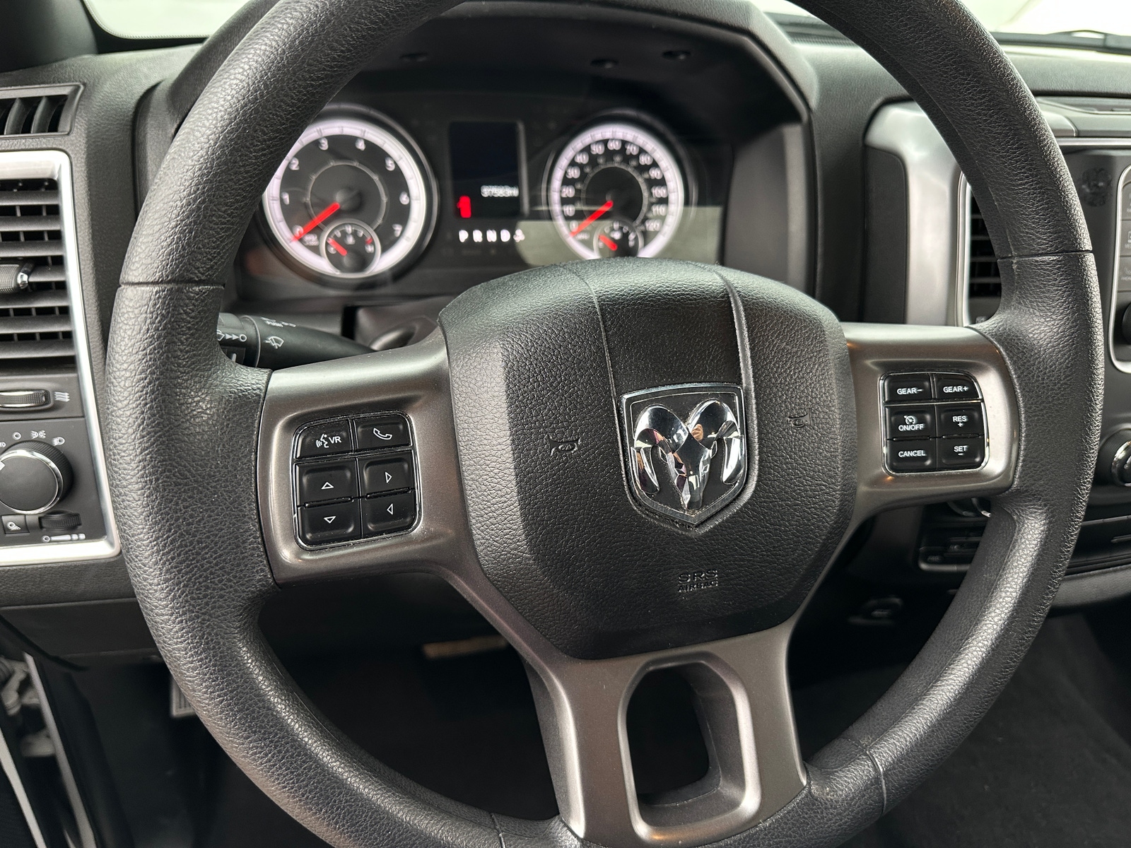 Thumbnail: 2024 RAM 1500 Classic - 5