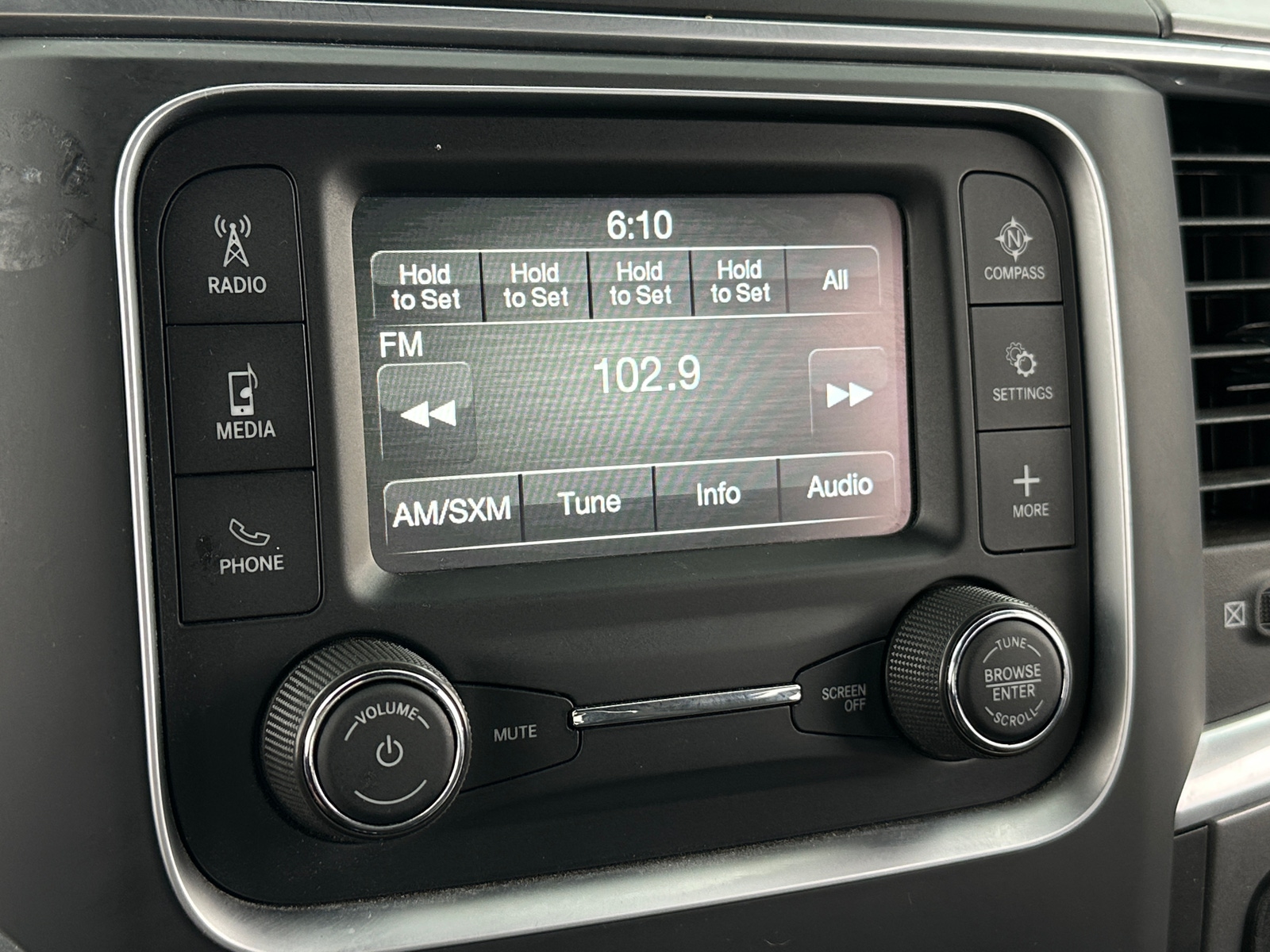 Thumbnail: 2024 RAM 1500 Classic - 4