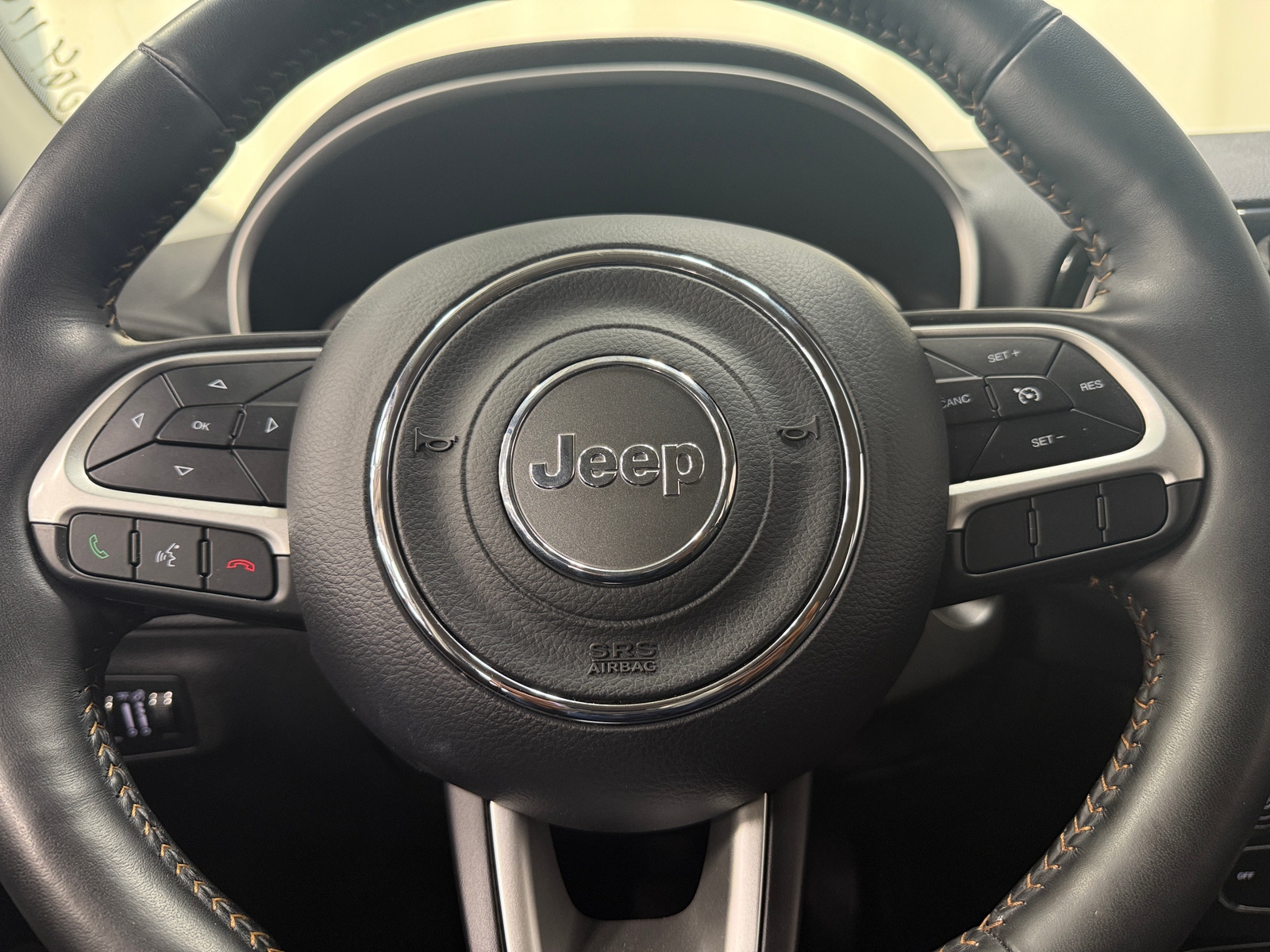 Thumbnail: 2019 Jeep Compass - 4