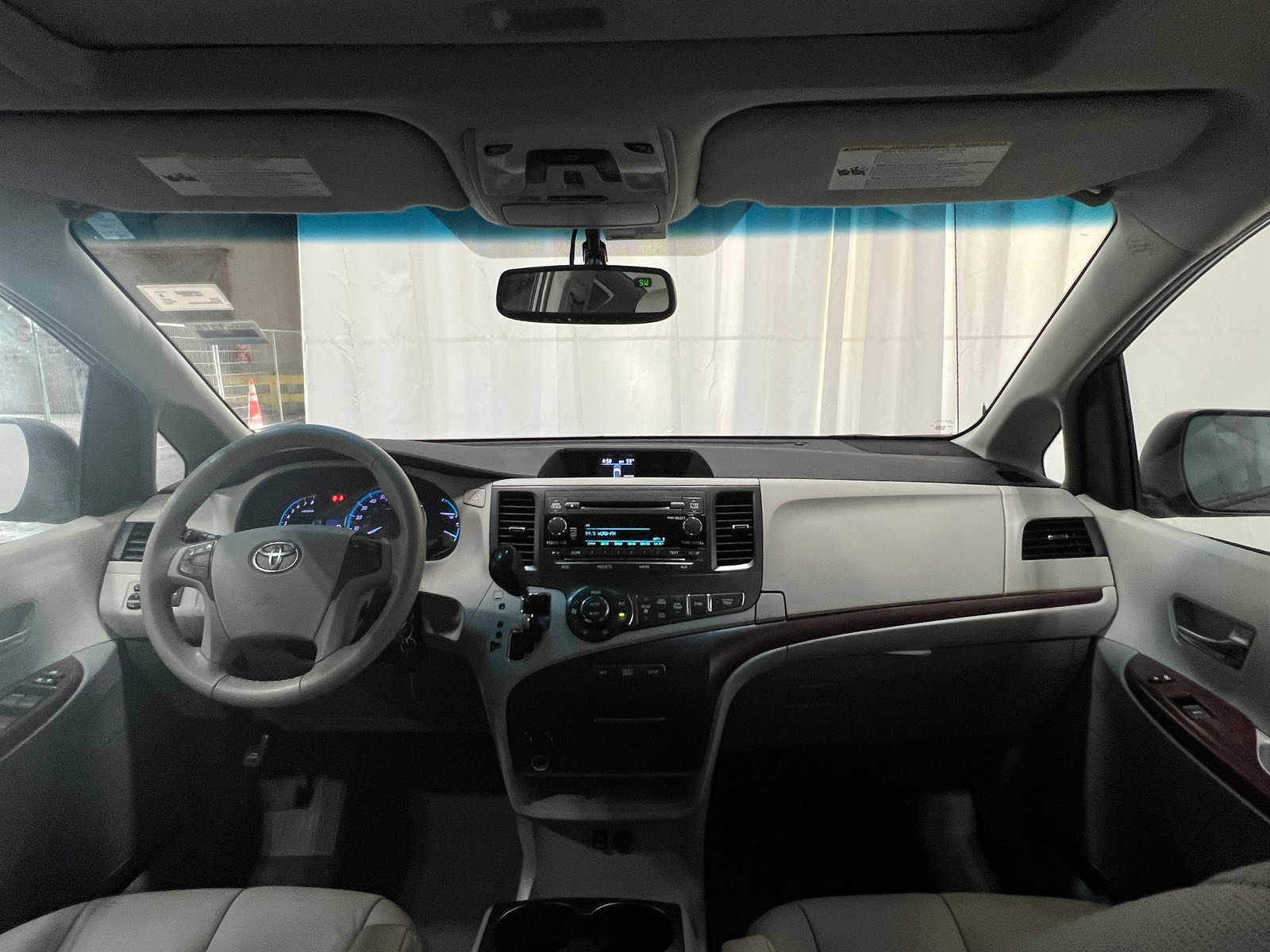 Thumbnail: 2013 Toyota Sienna - 2