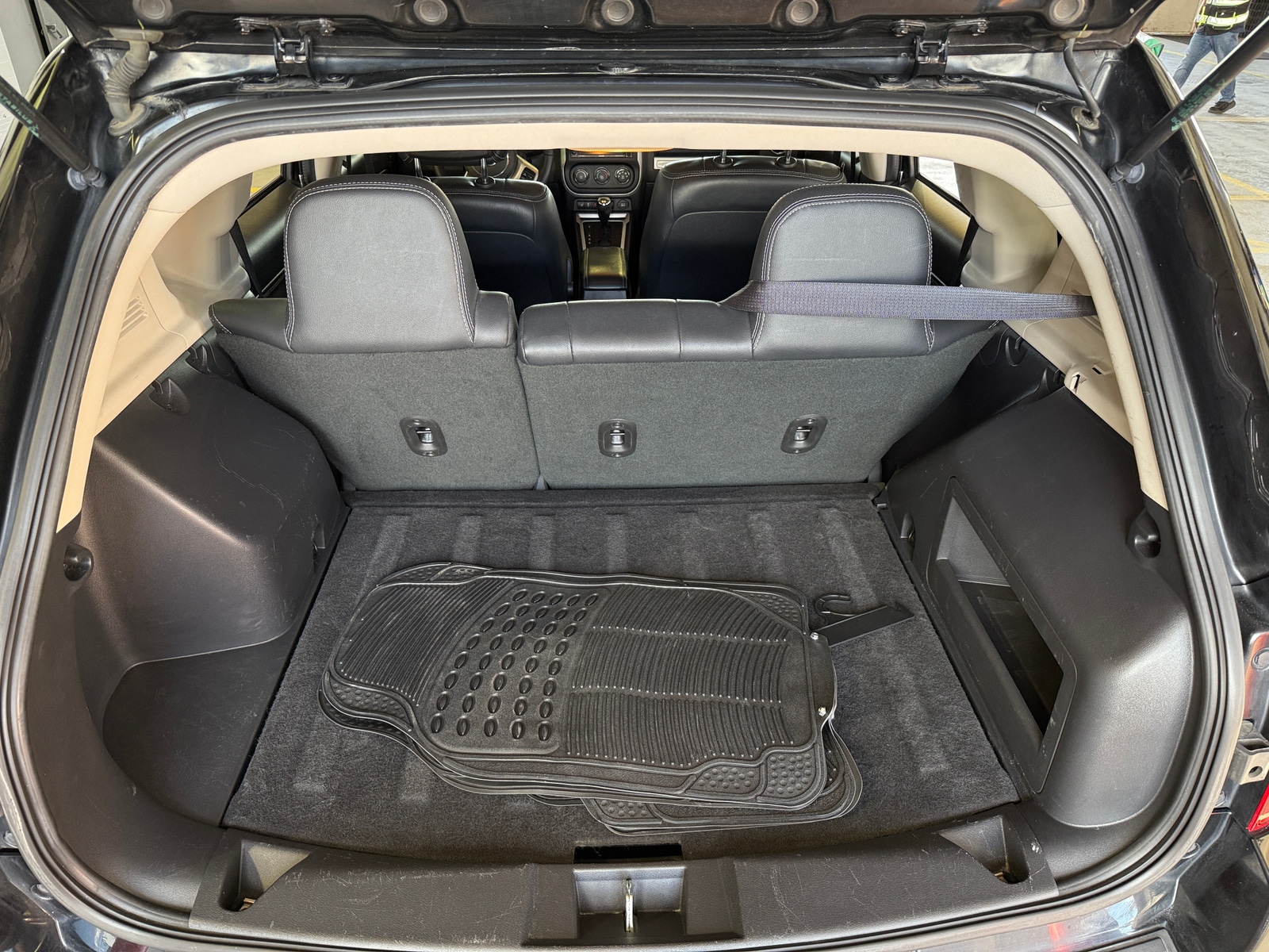 Thumbnail: 2016 Jeep Compass - 6