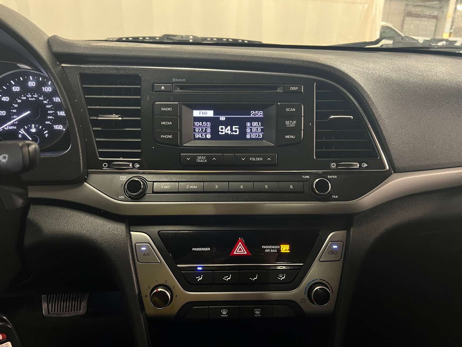 Thumbnail: 2018 Hyundai Elantra - 4