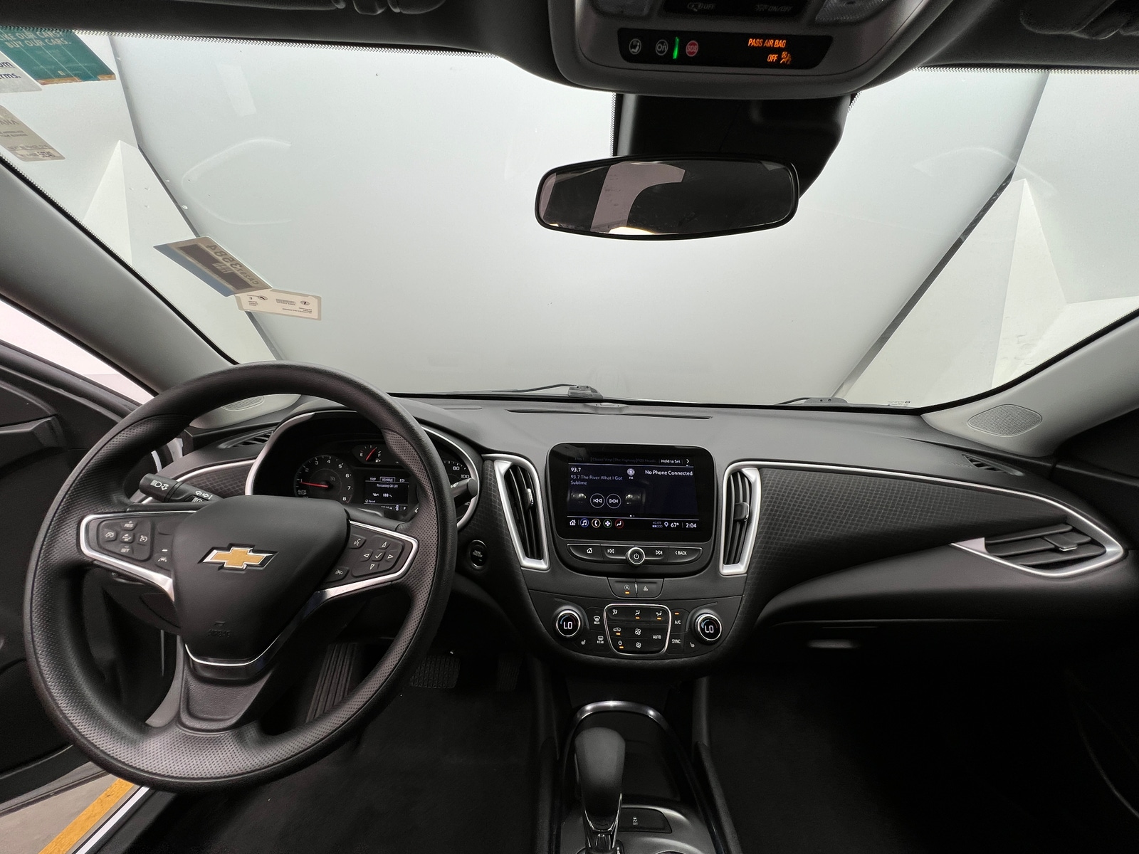Thumbnail: 2023 Chevrolet Malibu - 3