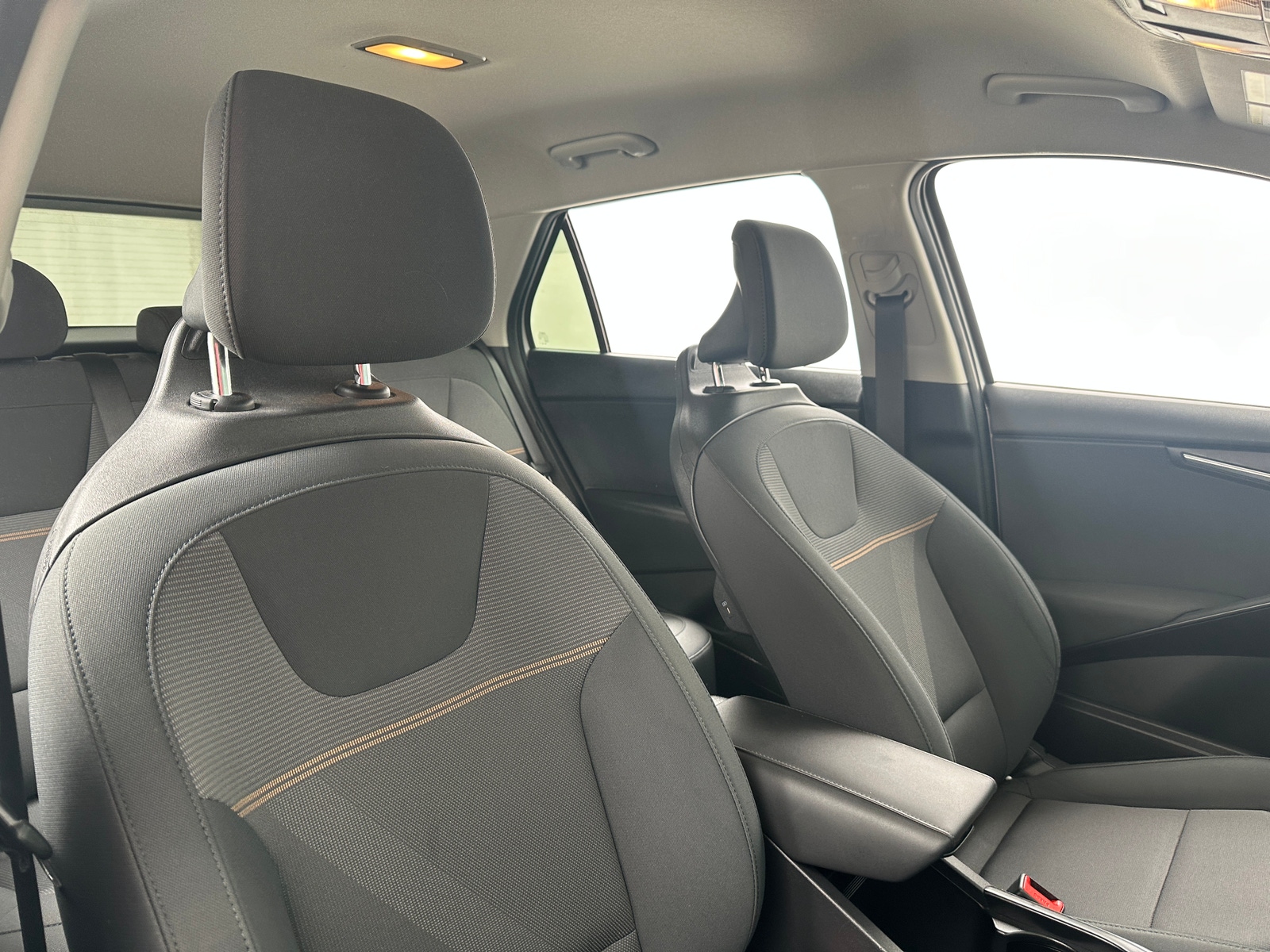 Thumbnail: 2023 Kia Niro - 2