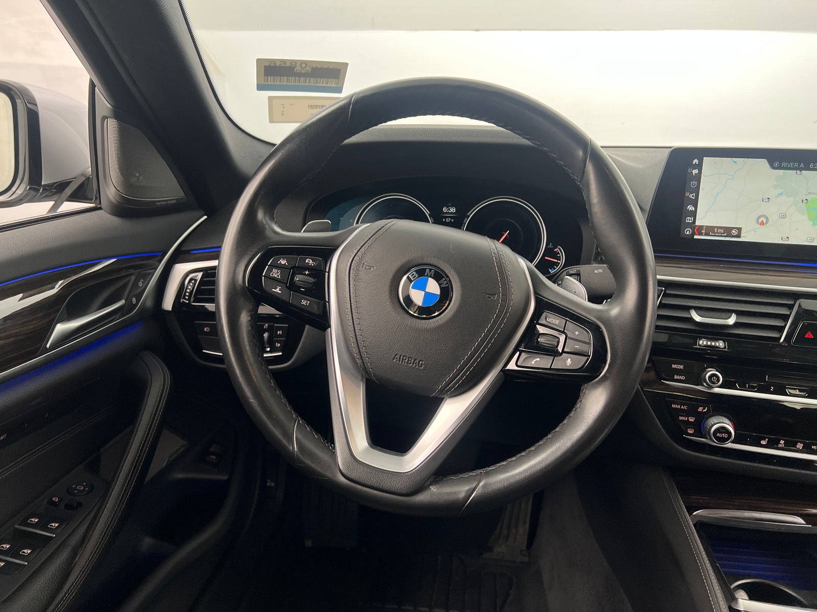 Thumbnail: 2018 BMW 5 Series - 4