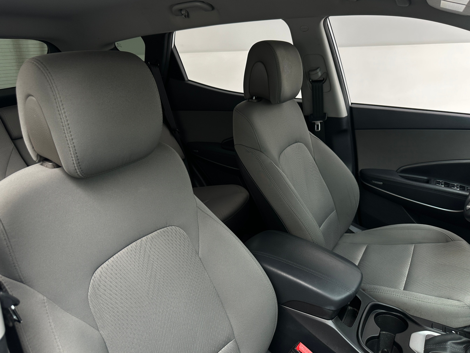Thumbnail: 2018 Hyundai Santa Fe - 2