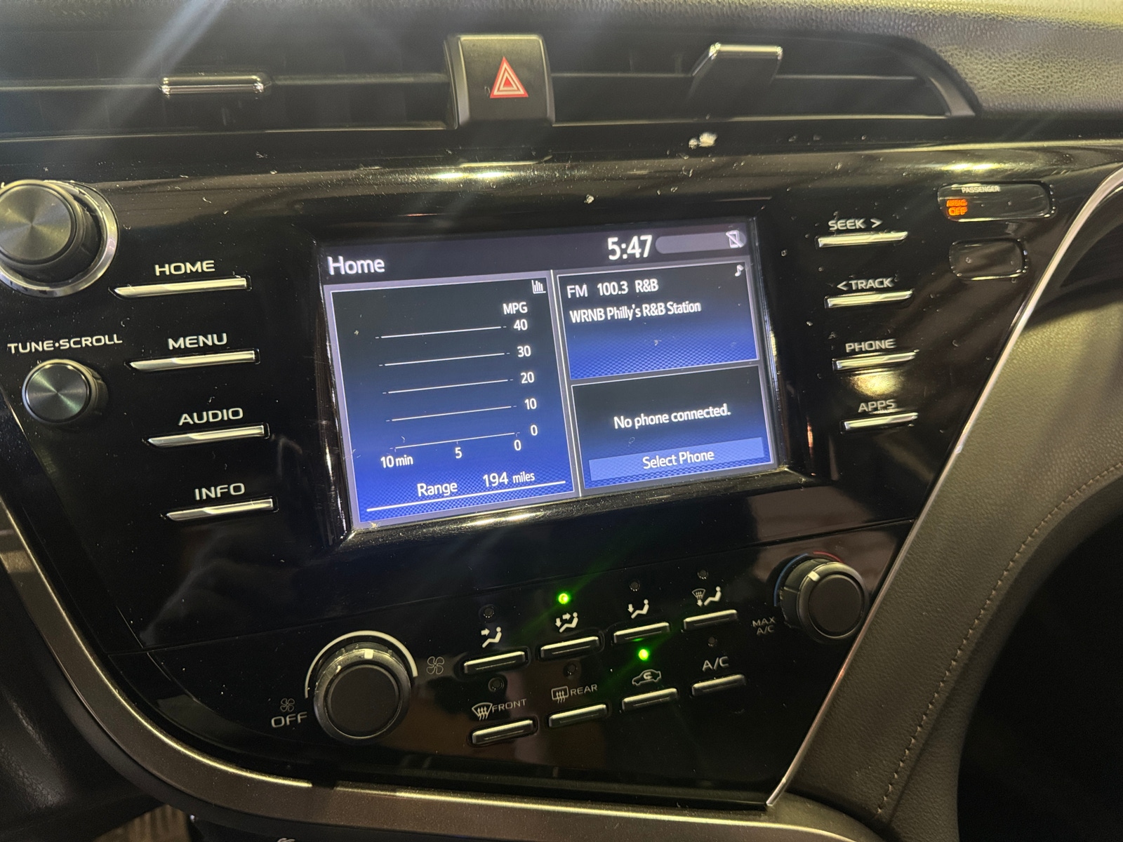 Thumbnail: 2018 Toyota Camry - 4
