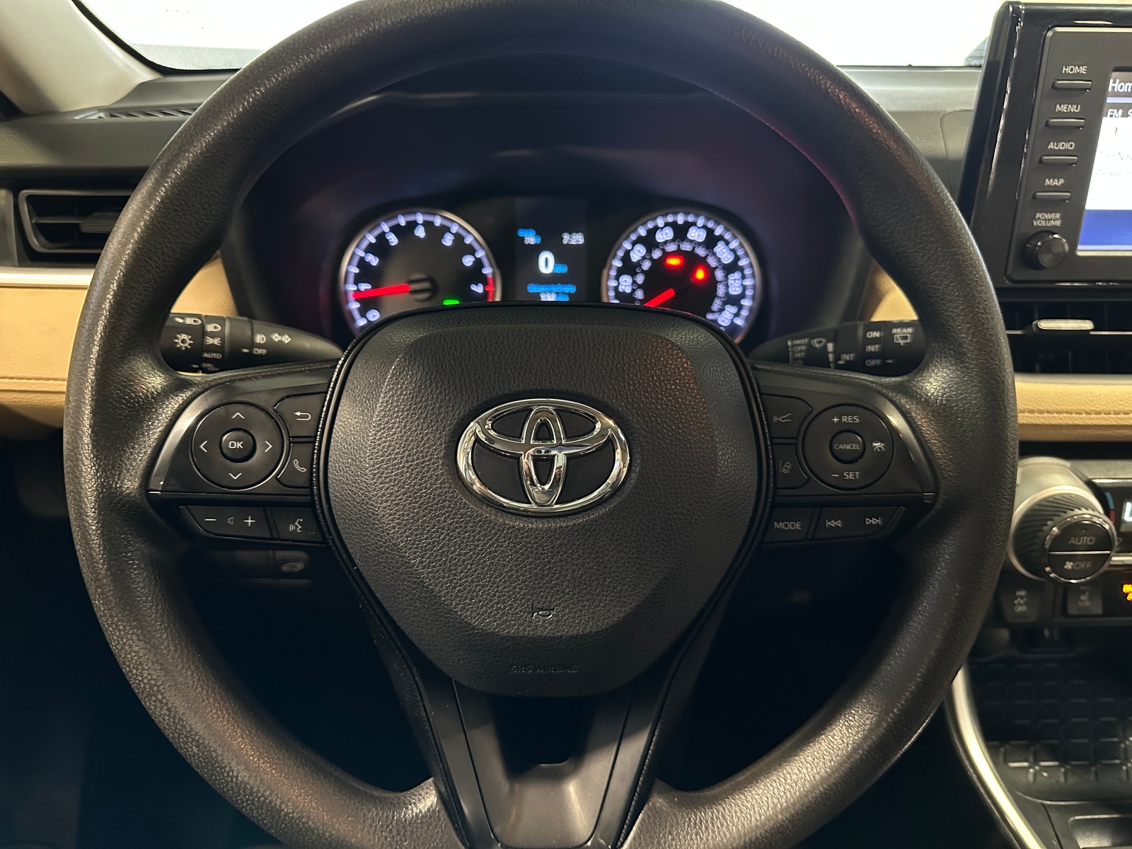 Thumbnail: 2019 Toyota RAV4 - 5