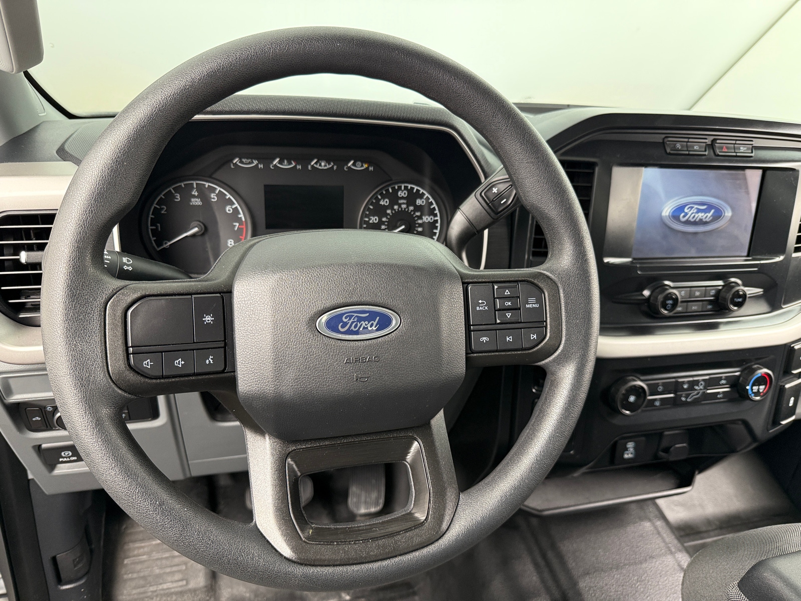 Thumbnail: 2022 Ford Econoline - 5