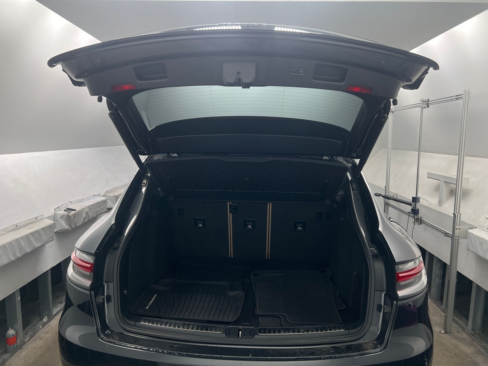 Thumbnail: 2019 Porsche Macan - 6