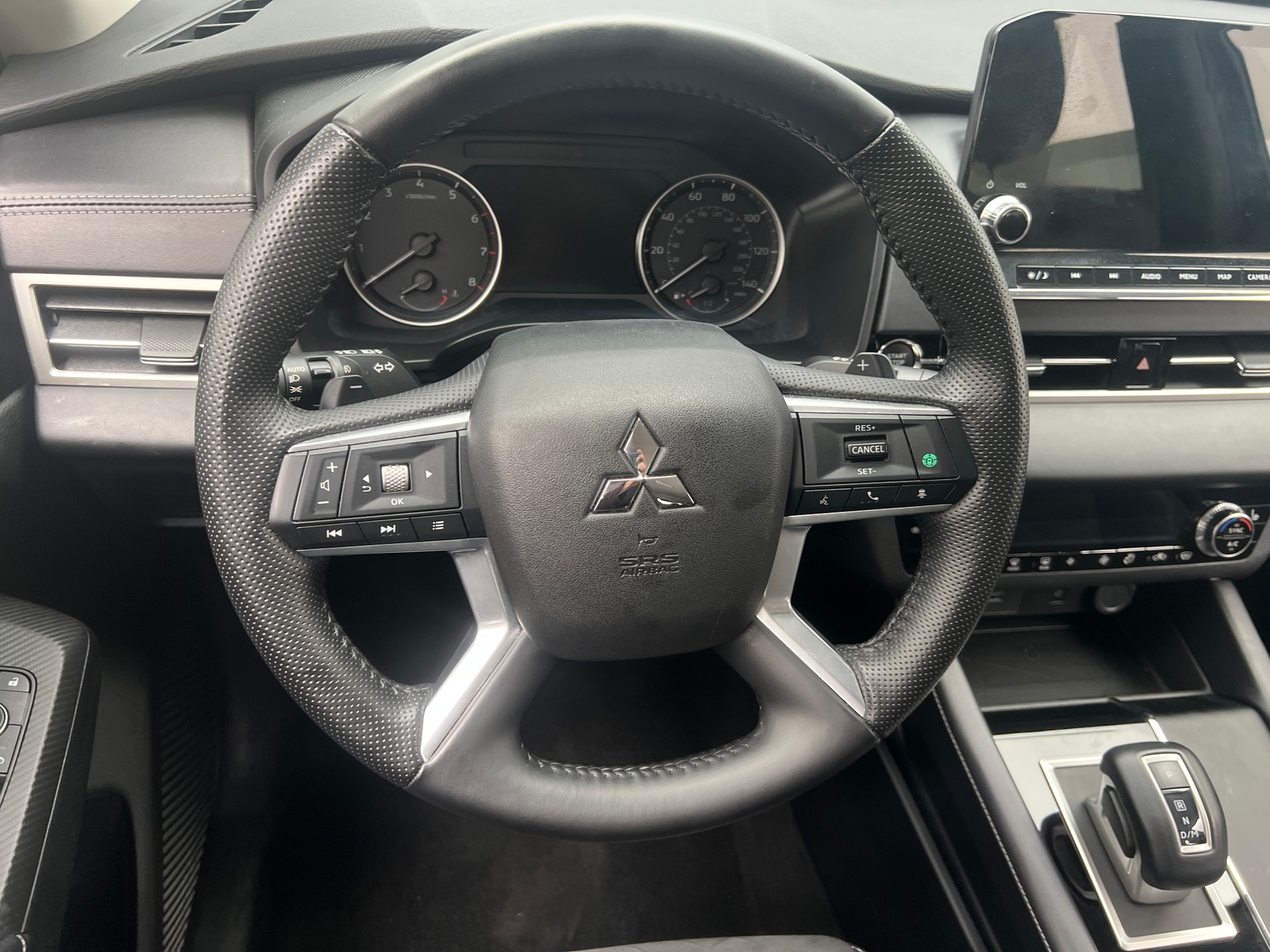 Thumbnail: 2024 Mitsubishi Outlander - 4