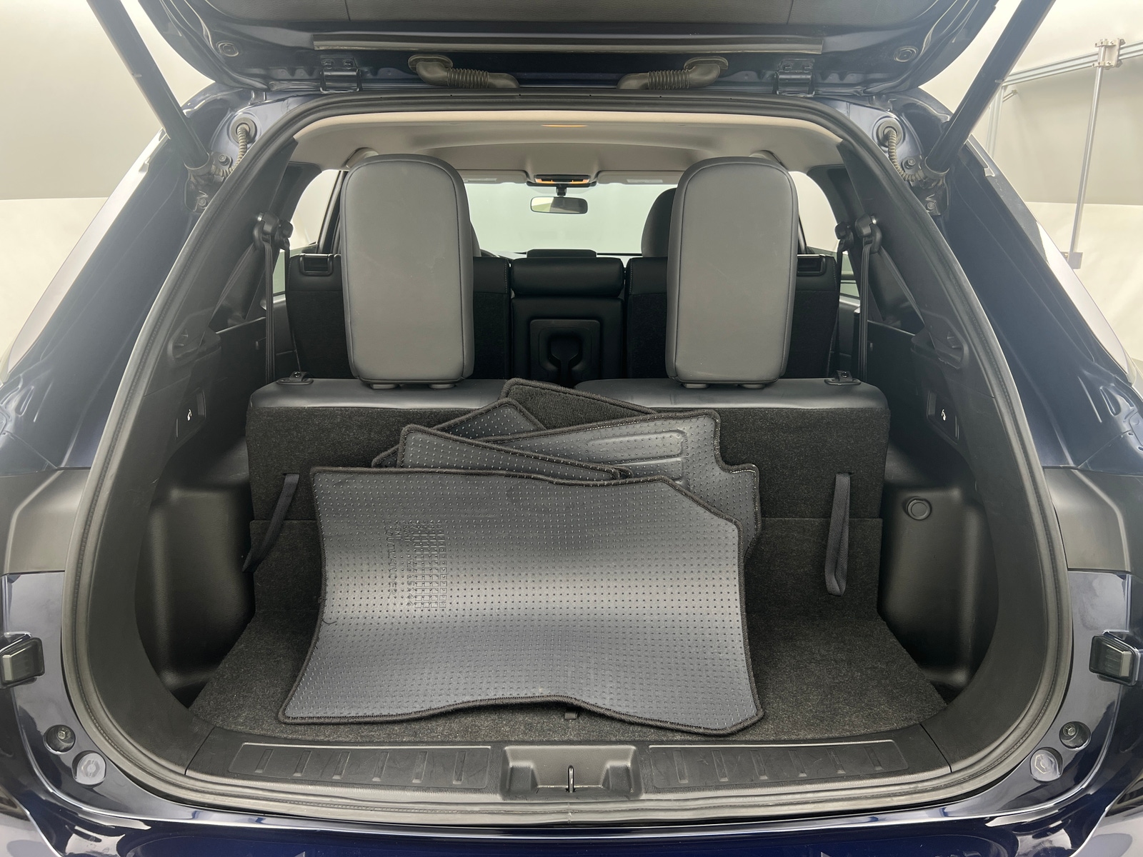 Thumbnail: 2024 Mitsubishi Outlander - 6