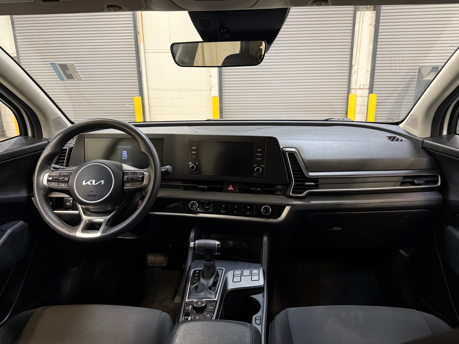 Thumbnail: 2023 Kia Sportage - 3