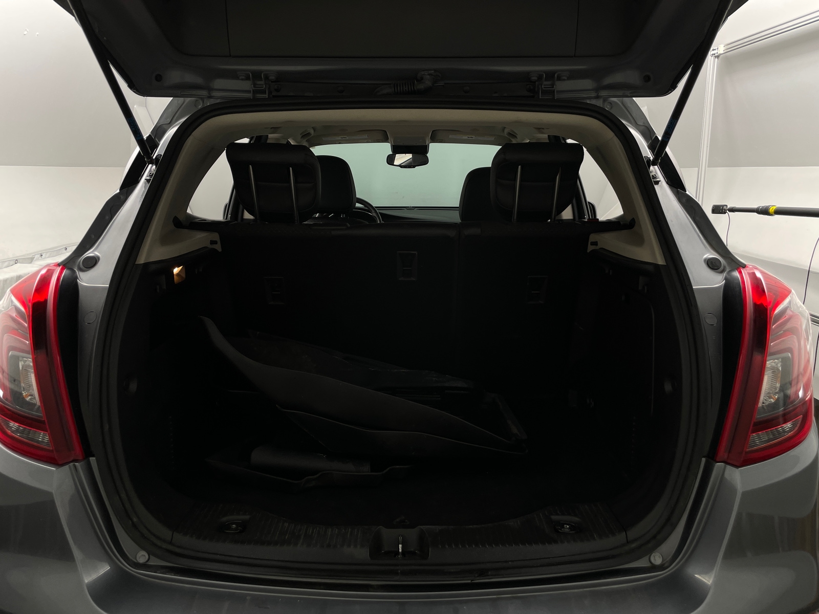 Thumbnail: 2020 Buick Encore - 6