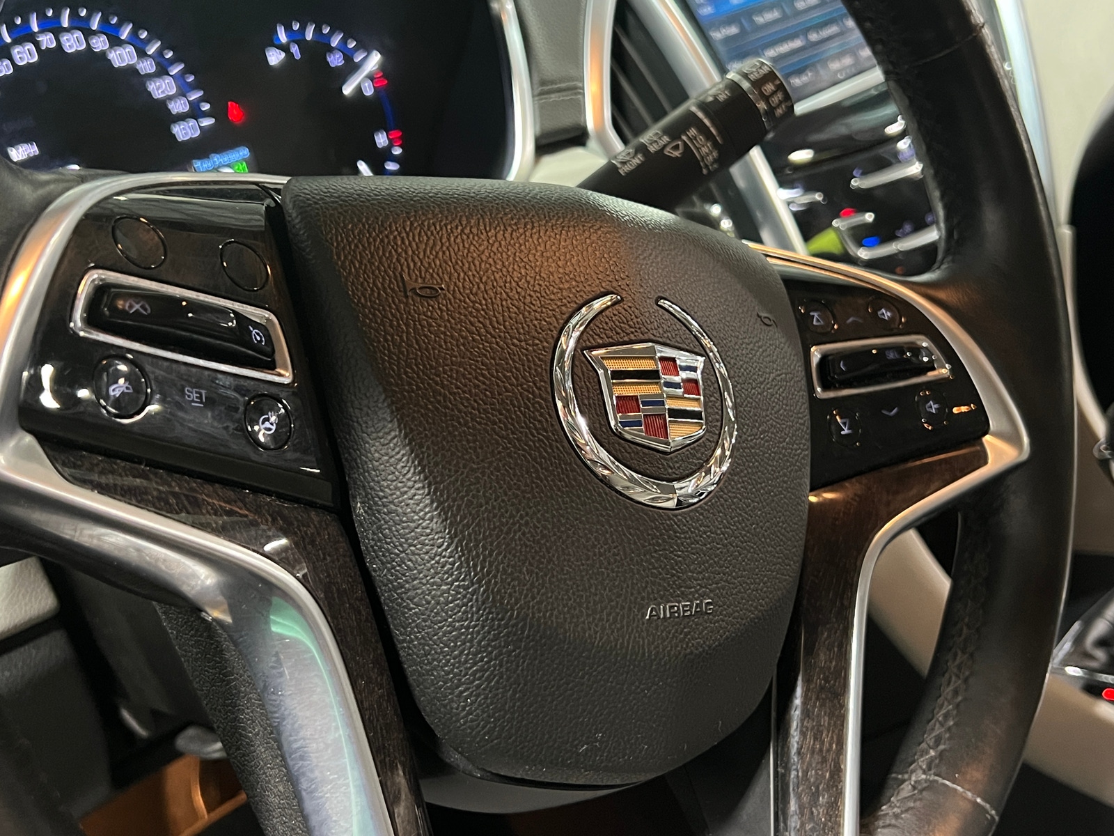 Thumbnail: 2015 Cadillac SRX - 4