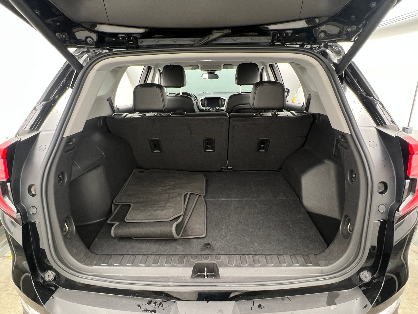 Thumbnail: 2024 GMC Terrain - 6